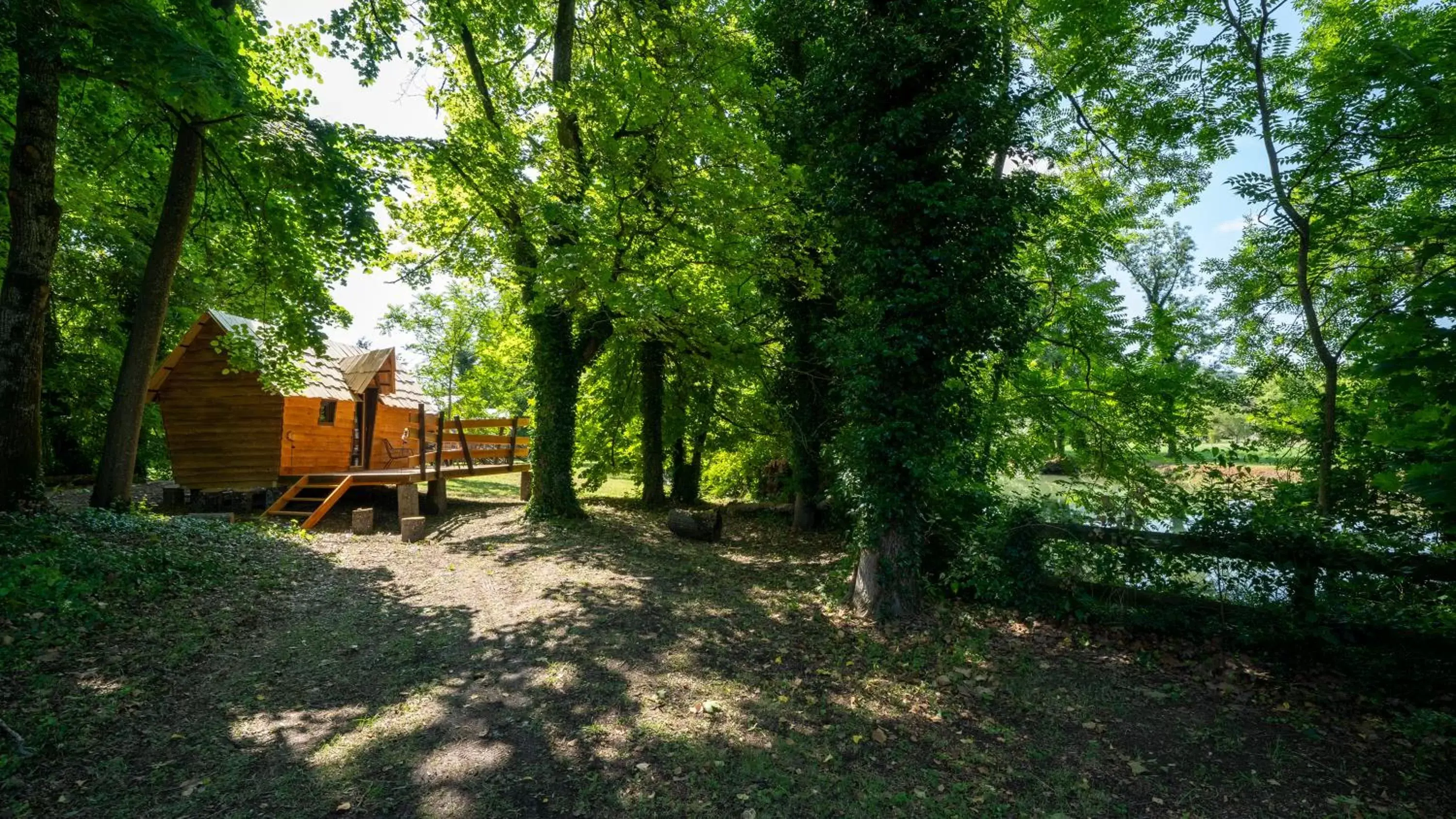 Day, Garden in Le Village de la Champagne - Slowmoov