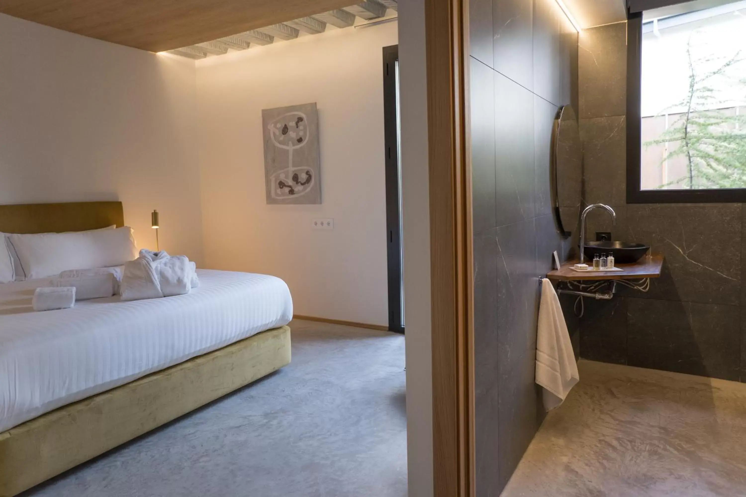 Double Room - Disability Access in BOX ART ALPINO Double Room - Disability Access in BOX ART ALPINO