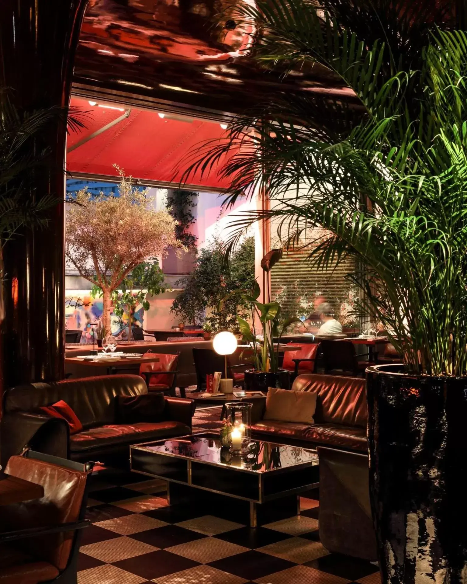 Restaurant/places to eat in Hotel Les Bains Paris