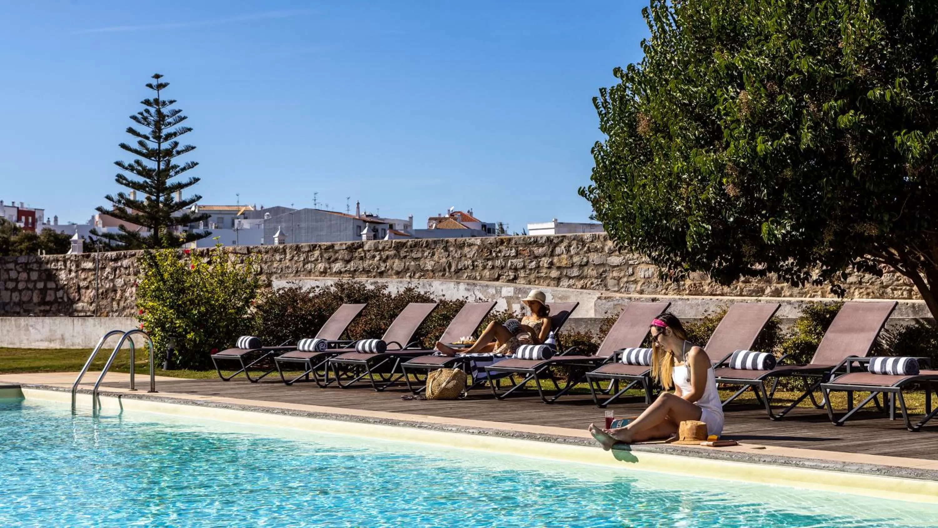 Swimming pool in Pousada Convento de Tavira