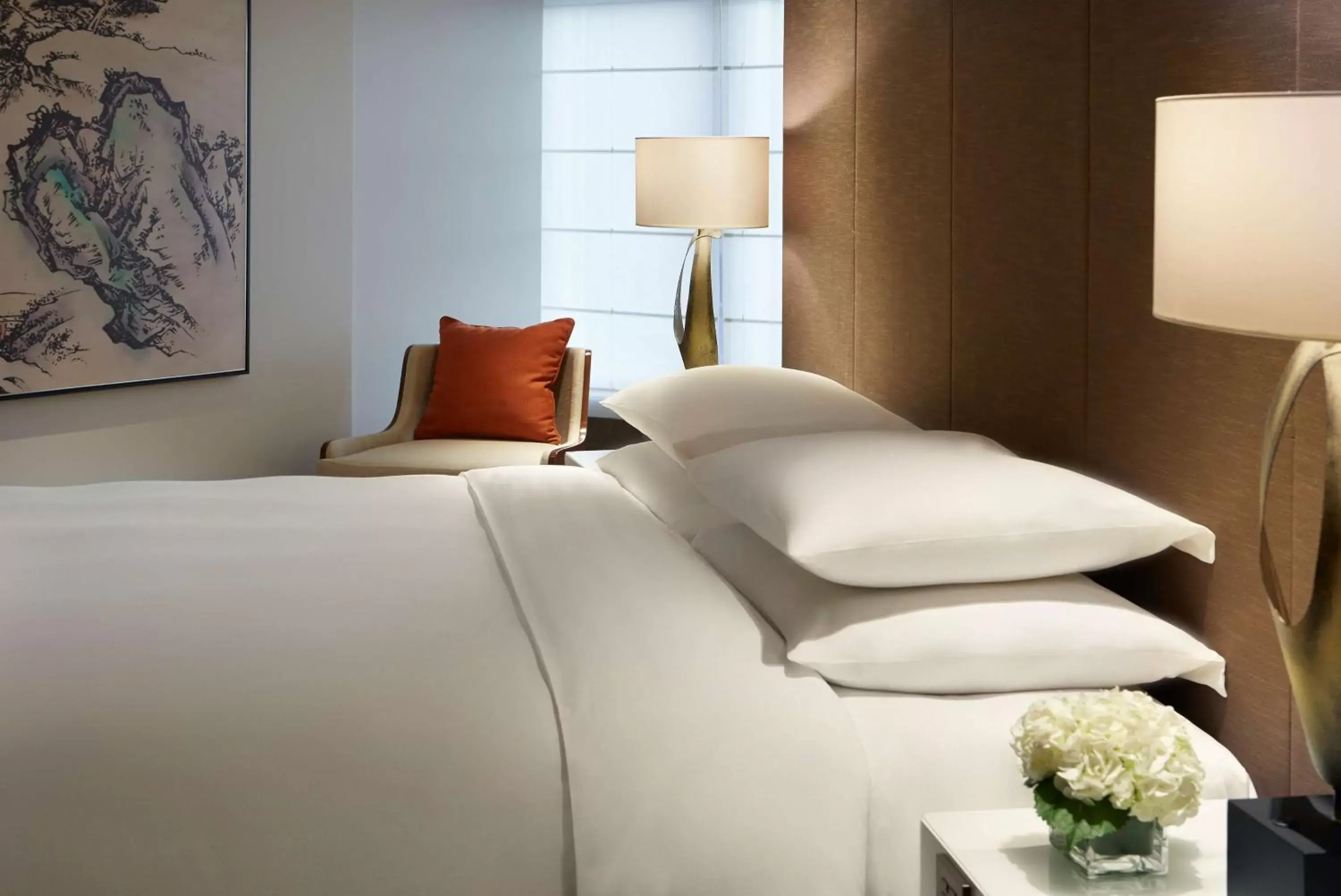 Photo of the whole room, Bed in Grand Hyatt Taipei