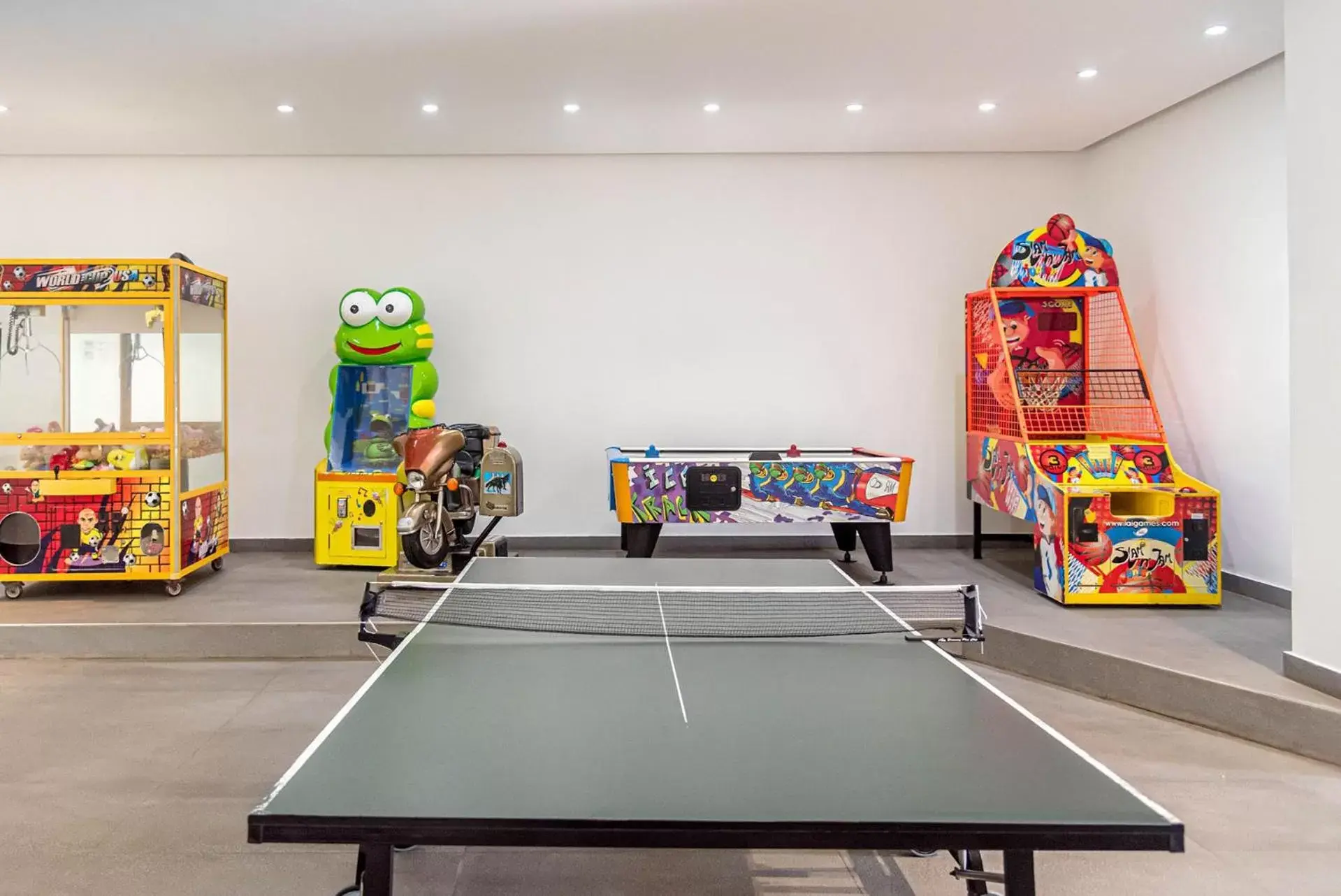 Table Tennis in Grecian Bay