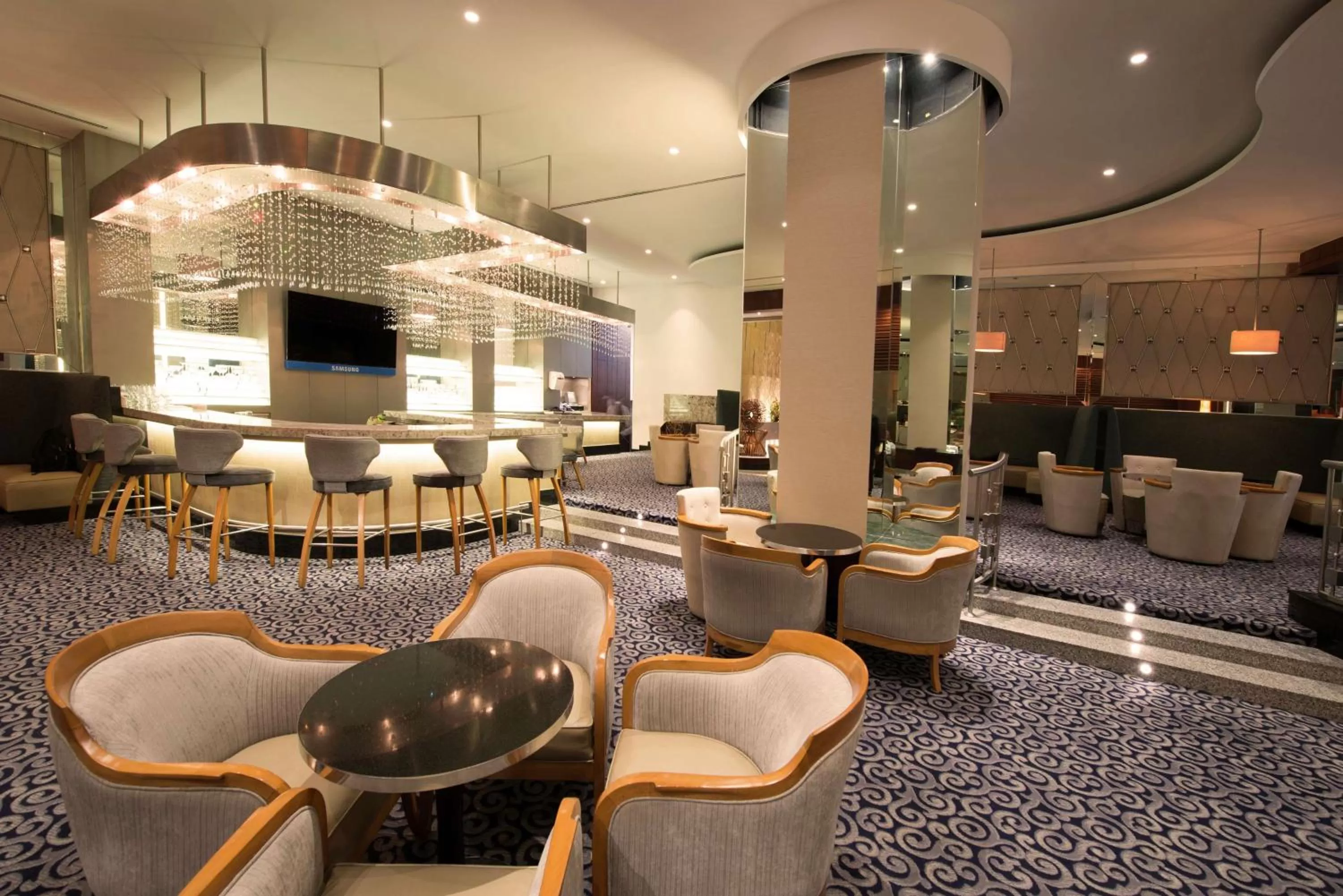 Lounge or bar in Hilton Colon Guayaquil Hotel