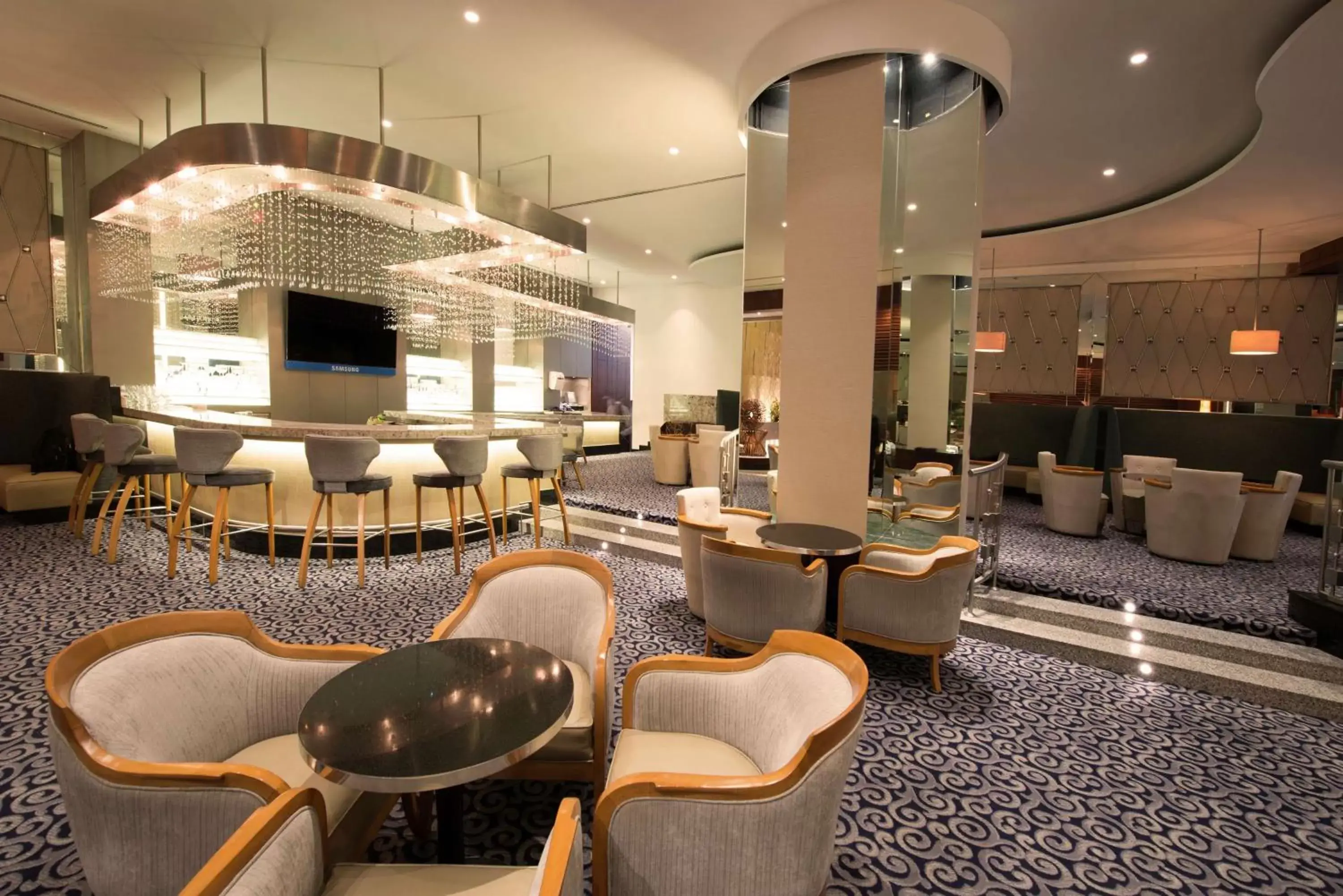 Lounge or bar, Lounge/Bar in Hilton Colon Guayaquil Hotel