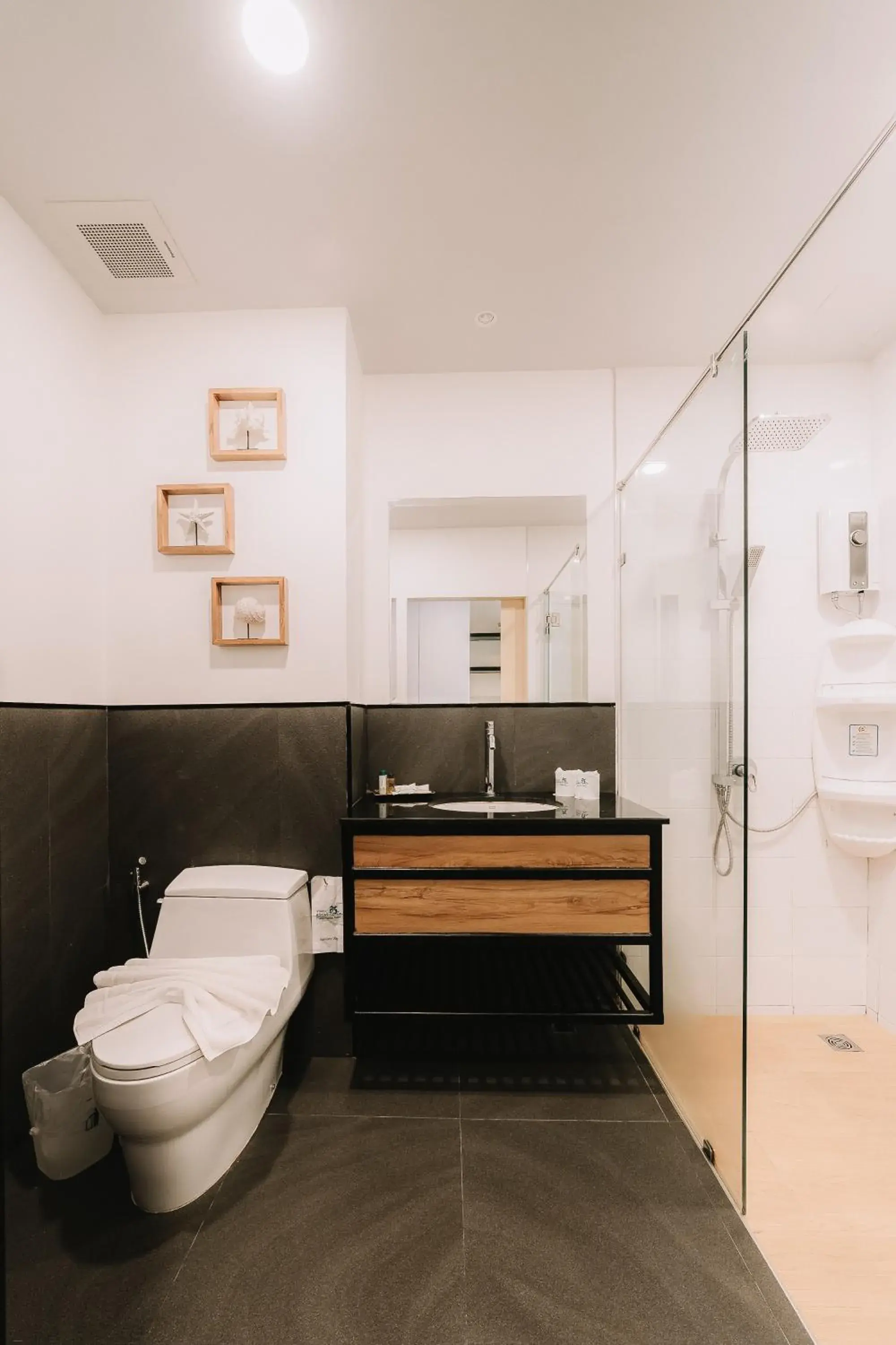 Bathroom in Chaolao Cabana Resort