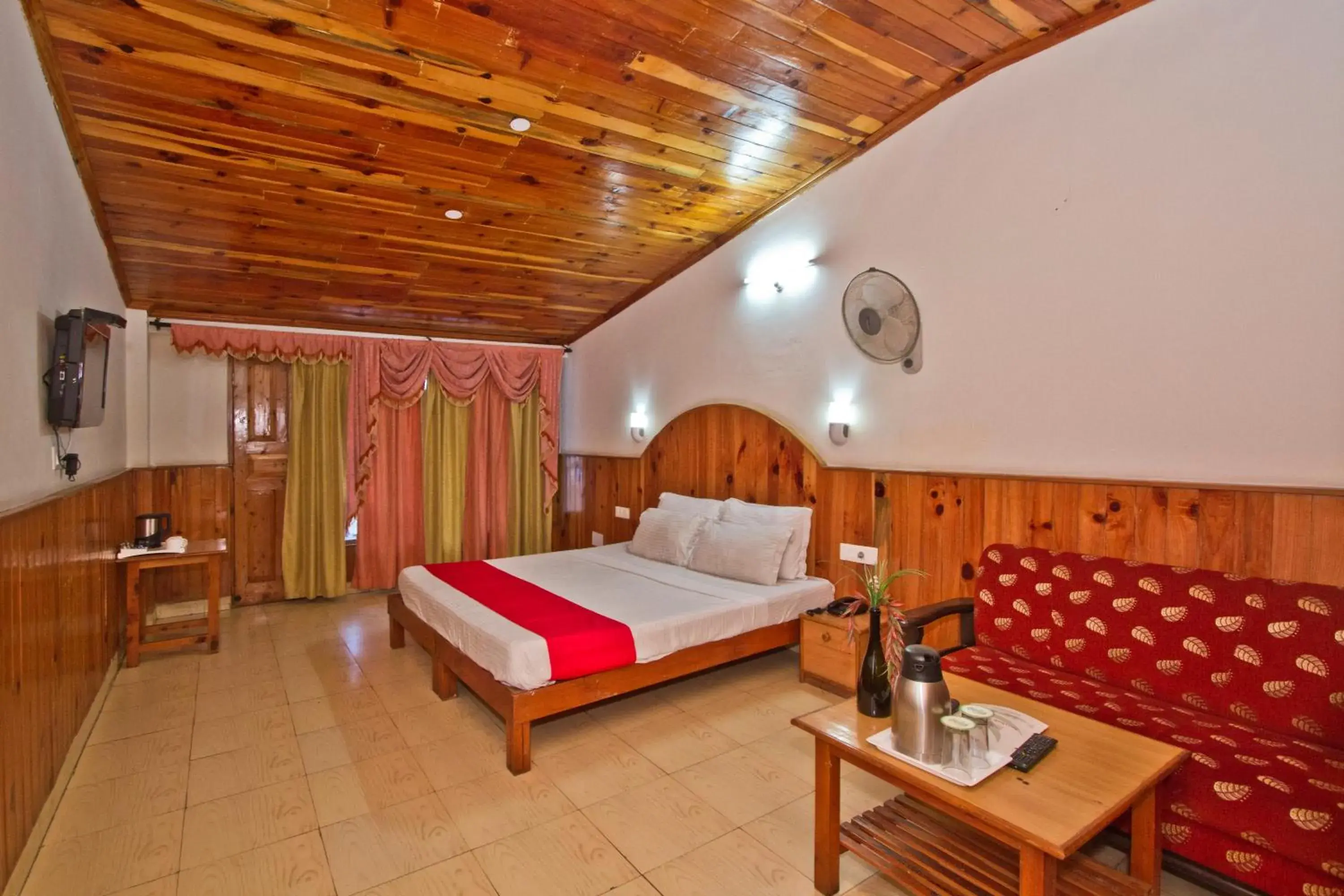 Photo of the whole room in Sarthak Resorts-Reside in Nature with Best View, 9 kms from Mall Road Manali