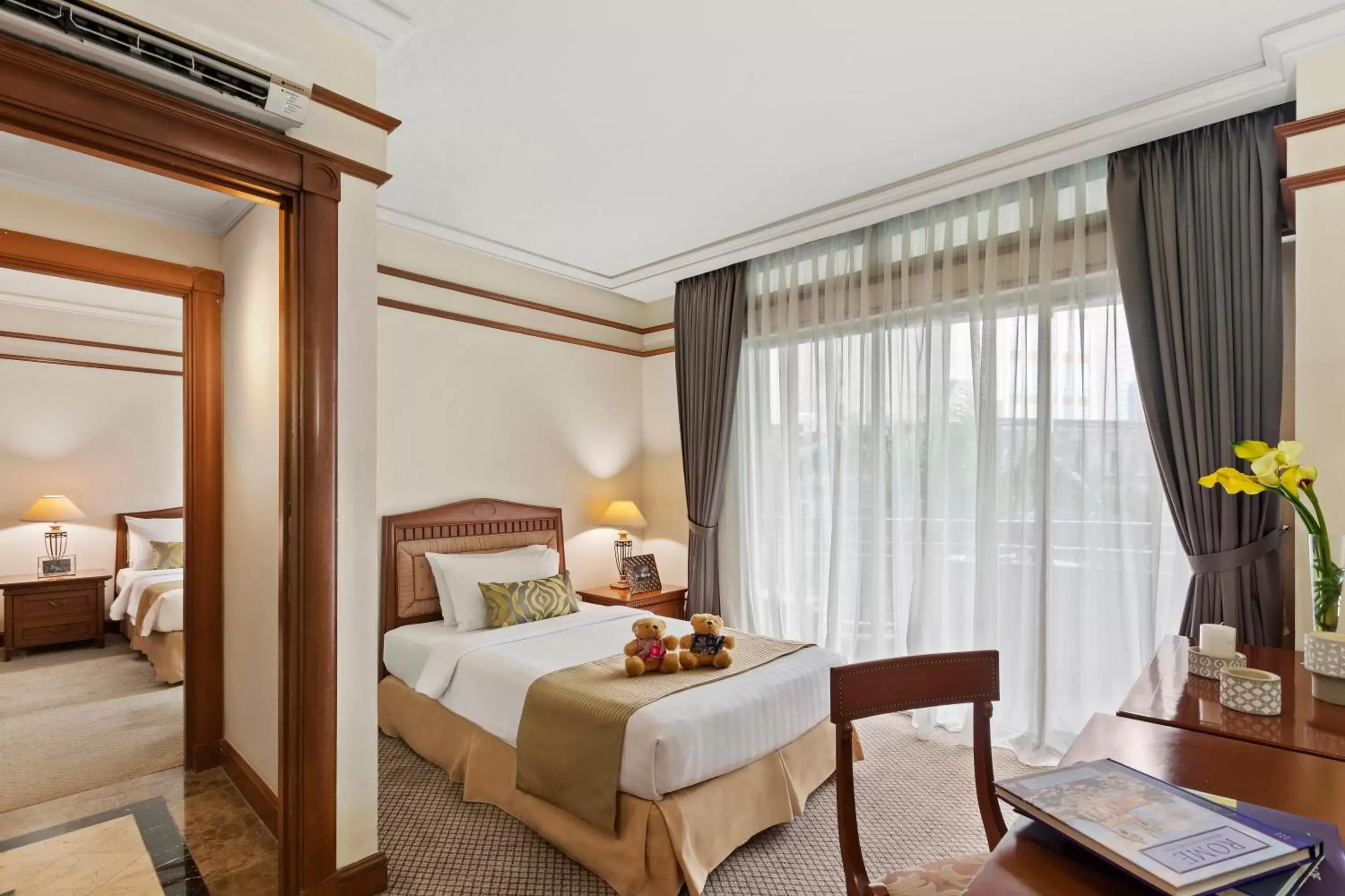 TV and multimedia, Bed in Somerset Grand Citra Jakarta