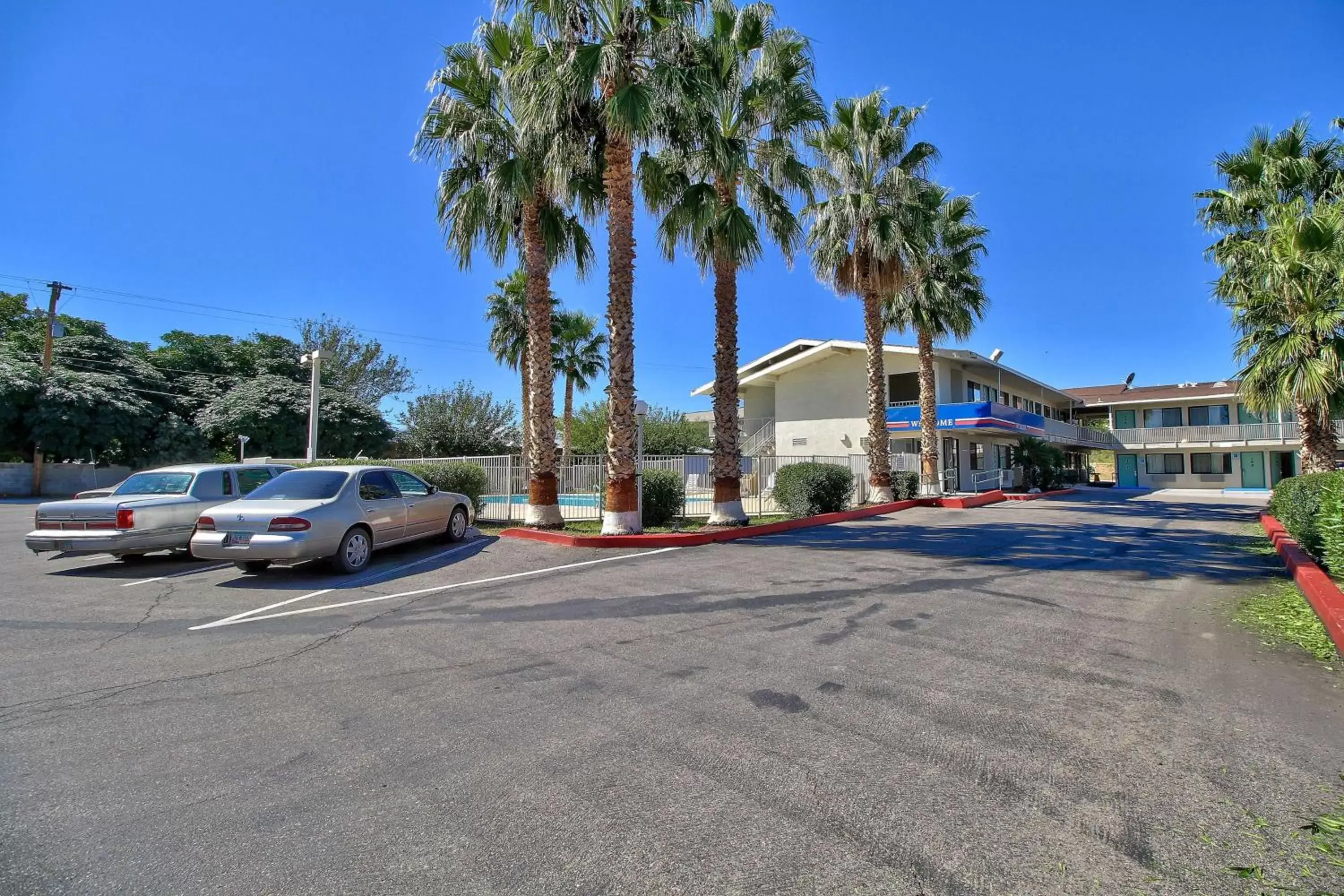 Property Building in Motel 6-Nogales, AZ - Mariposa Road