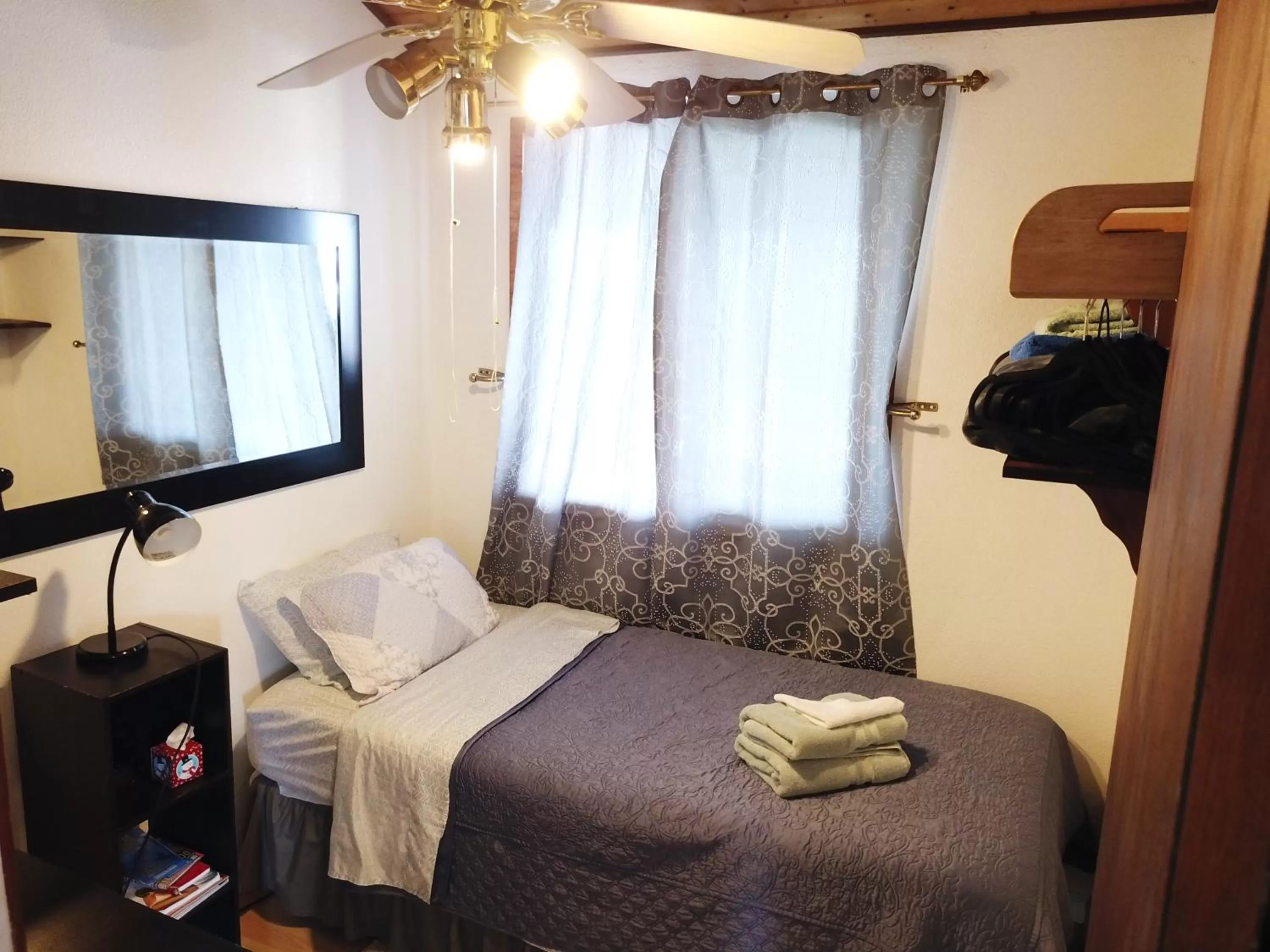 Single Room in Hawaiian Ohana Home