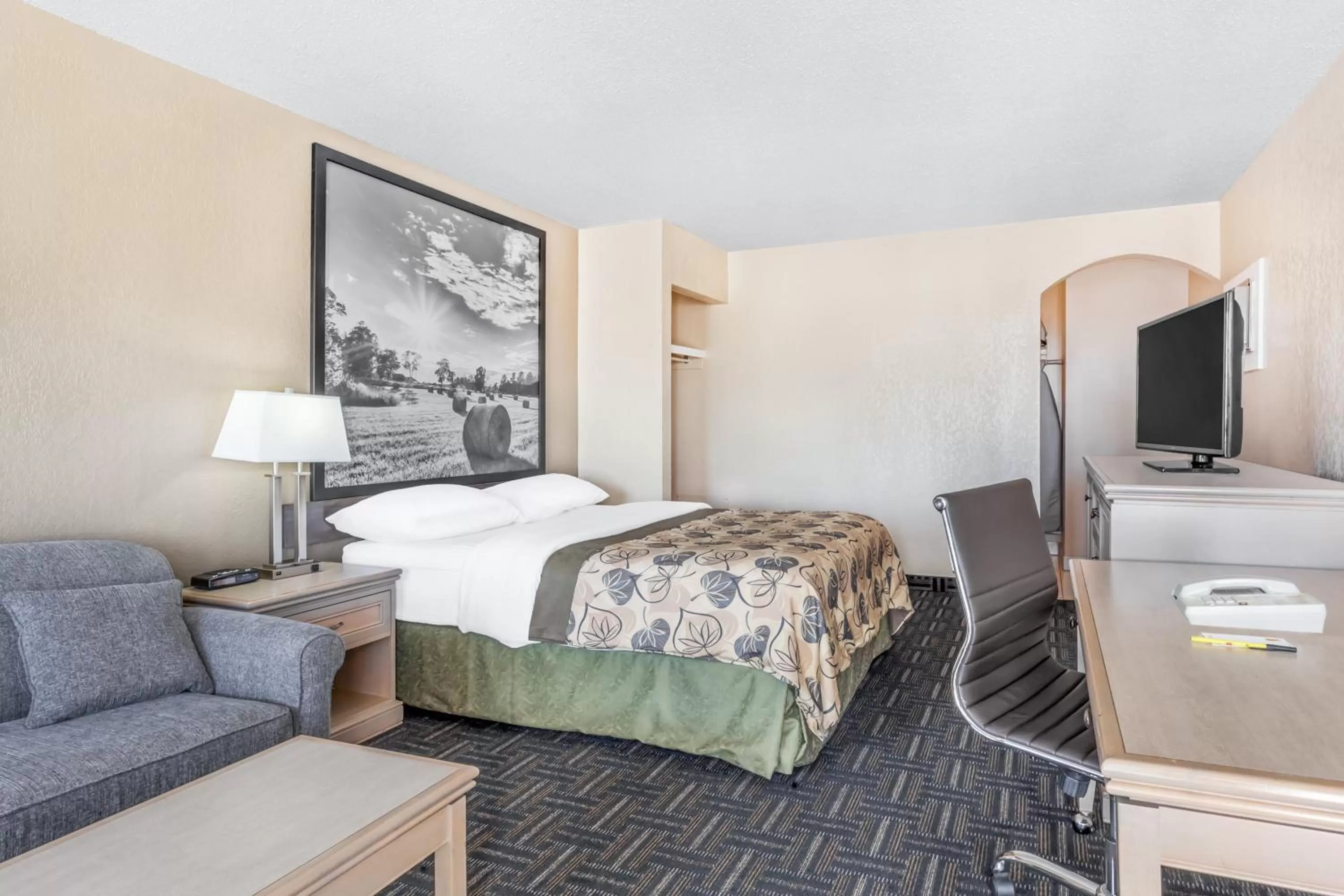 Bed in Super 8 by Wyndham Stettler