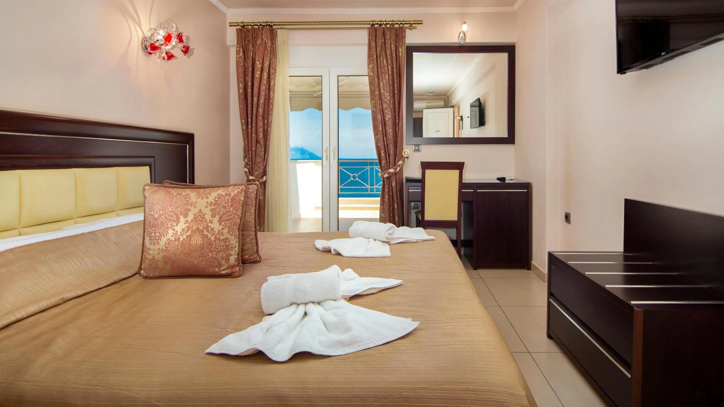 Superior Double or Twin Room with Sea View in Ilia Mare