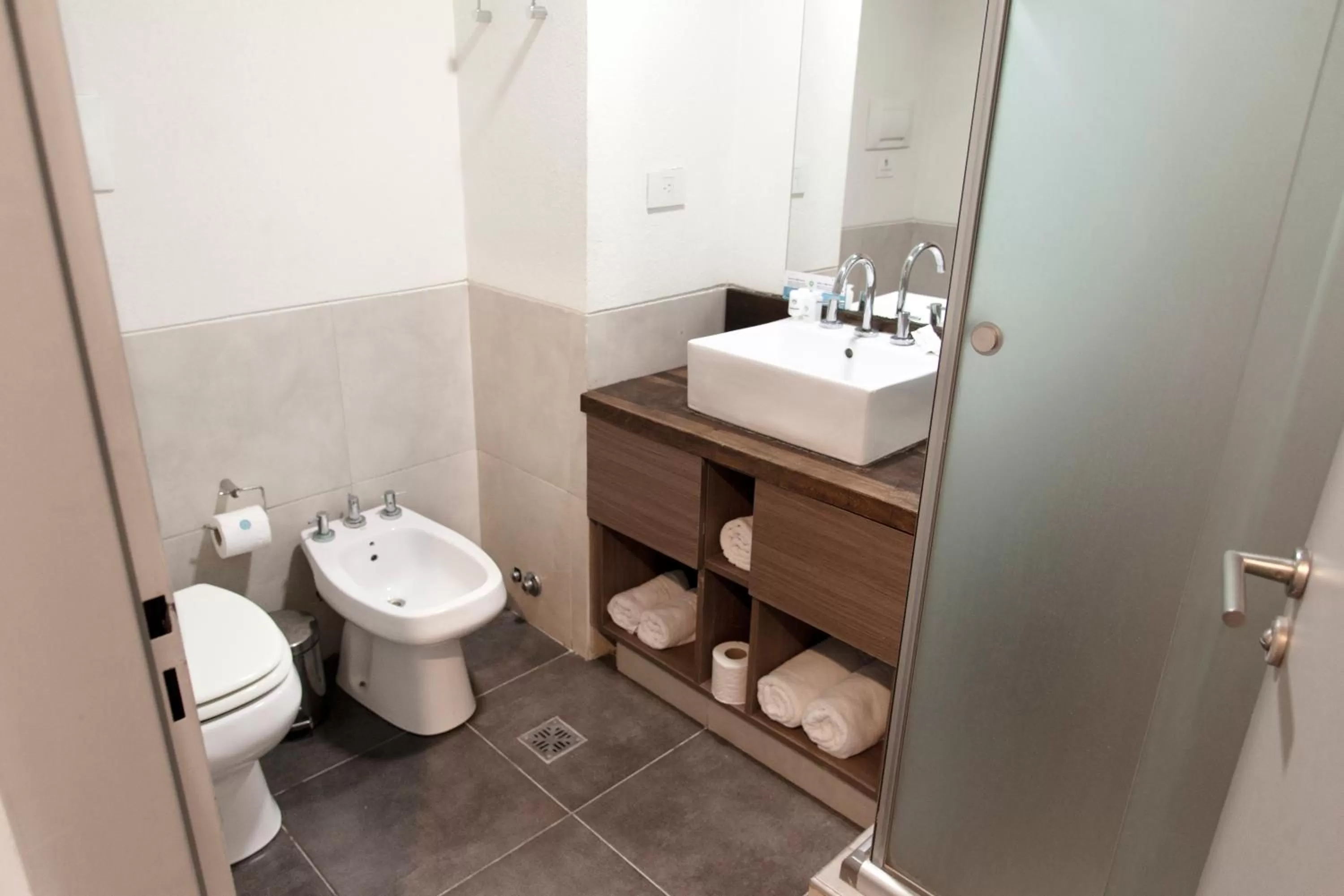 Shower in Casa Campus Pilar Suites