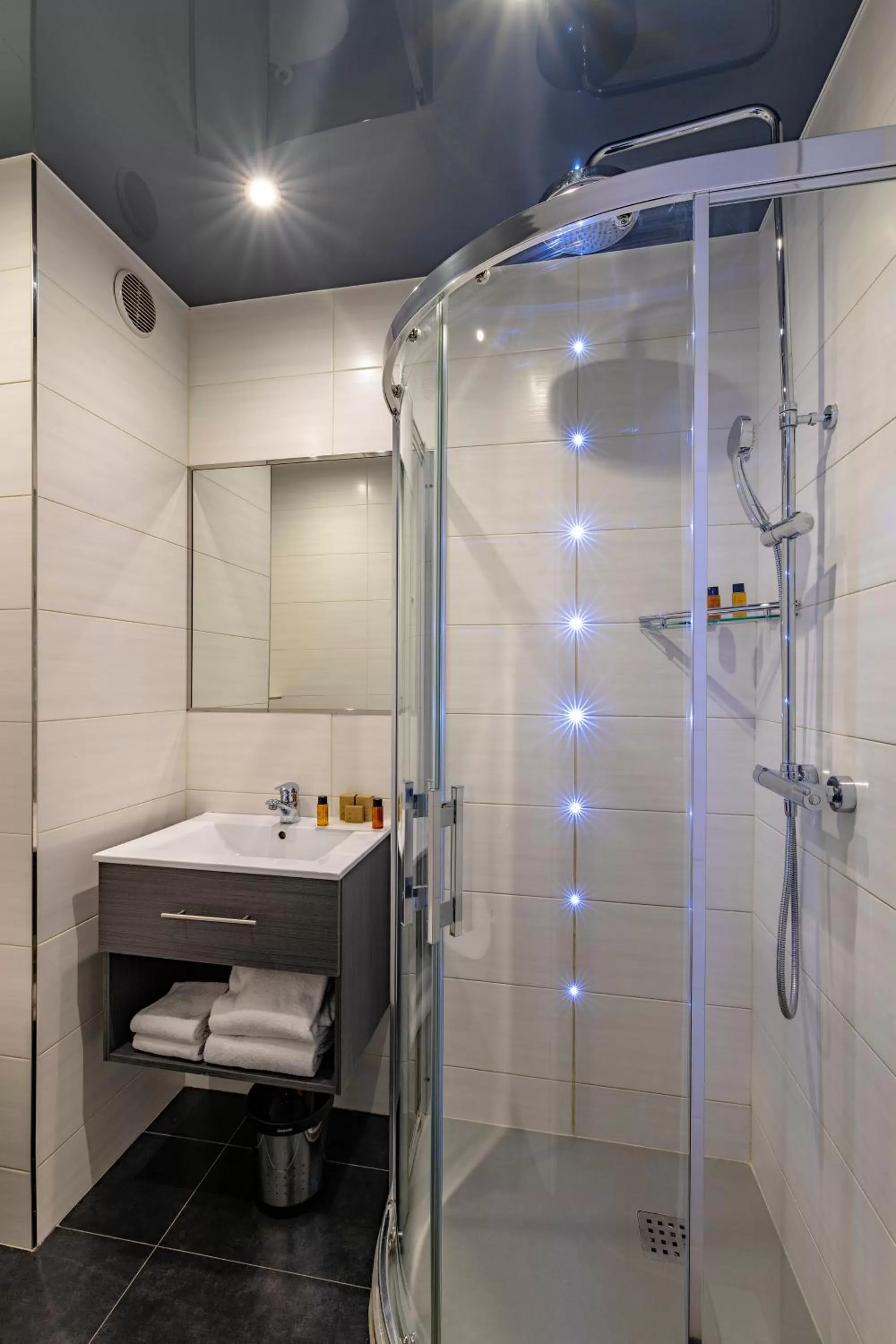 Bathroom in Hotel Residence Europe & Spa