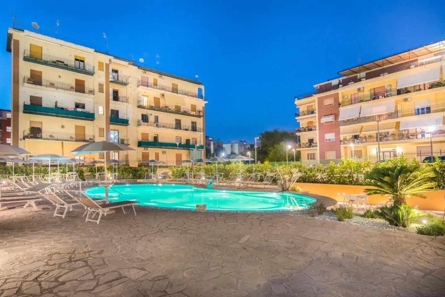 Swimming pool, Property Building in Hotel Leone