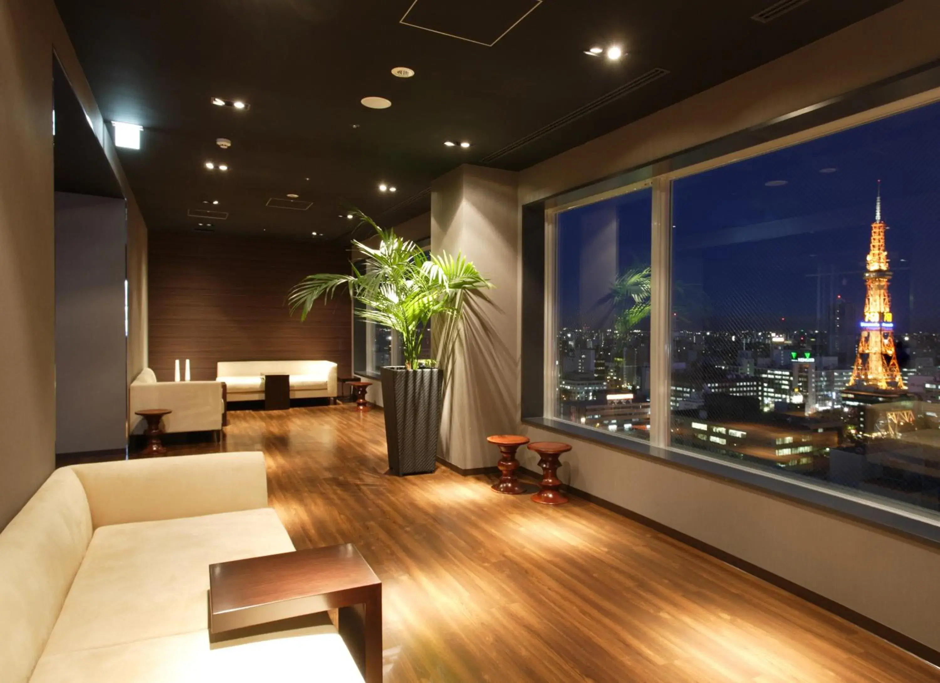 Lounge or bar in Cross Hotel Sapporo