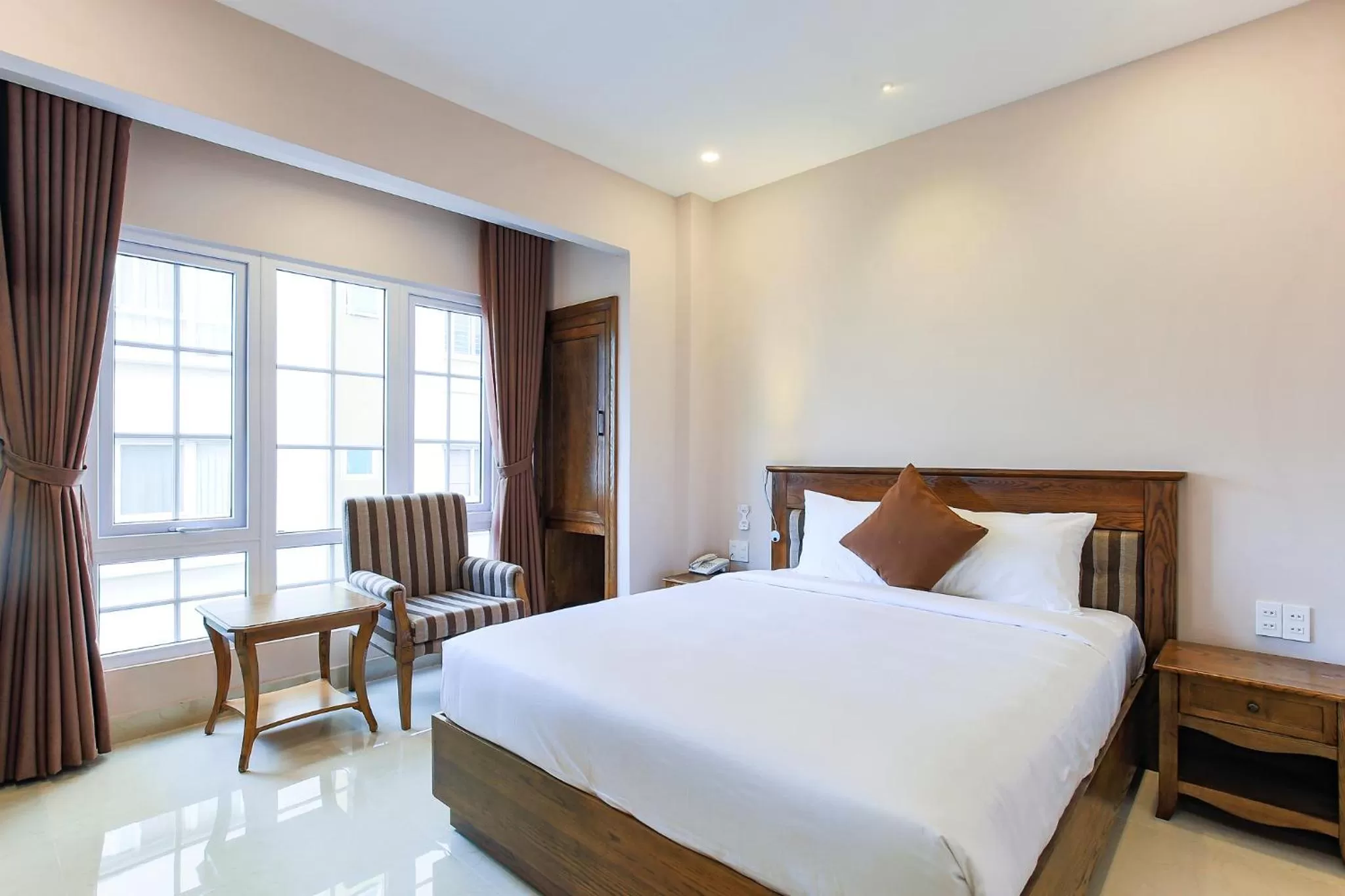 Bed in Hoang Lan Hotel