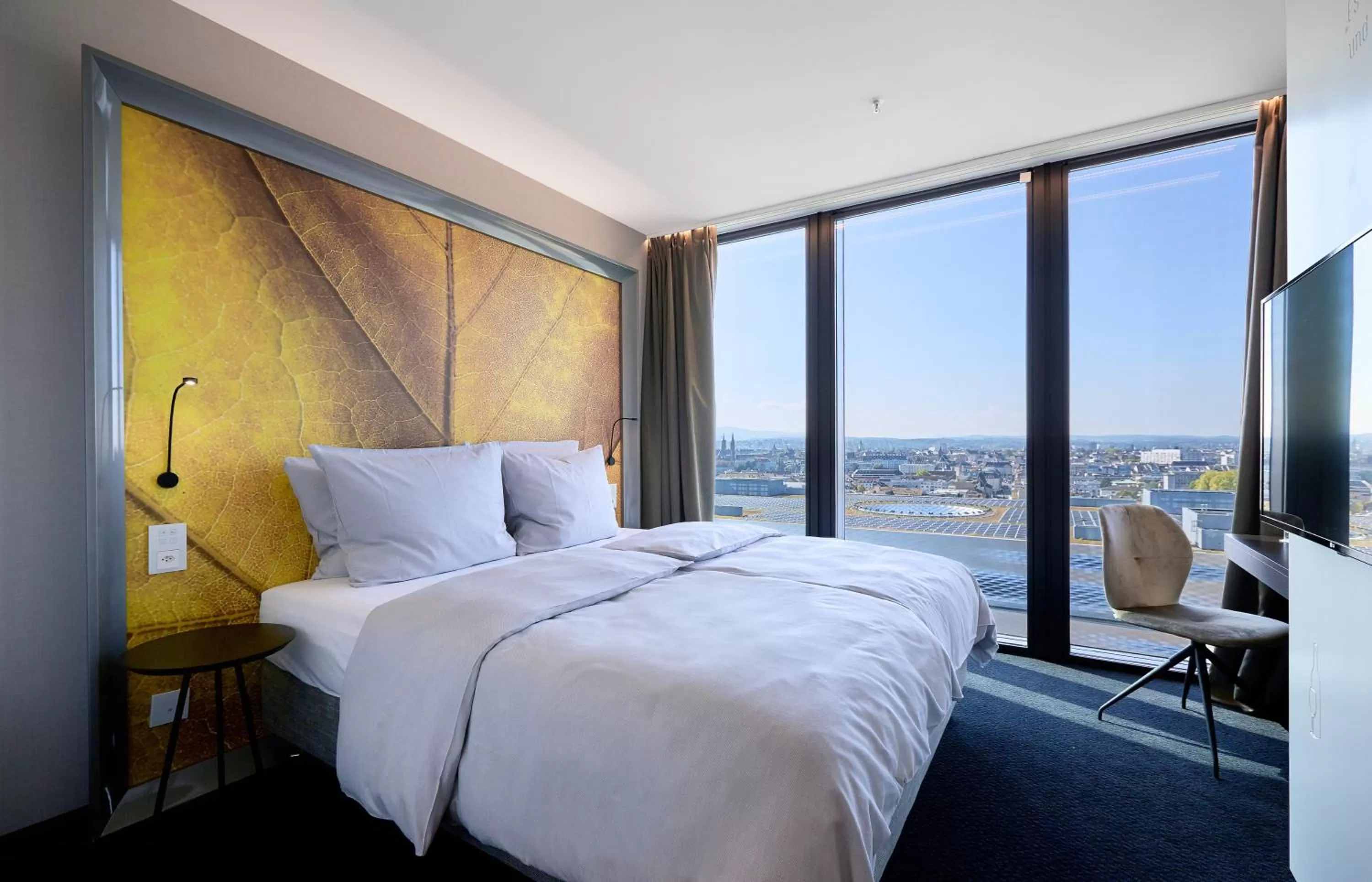 Photo of the whole room, Bed in HYPERION Hotel Basel