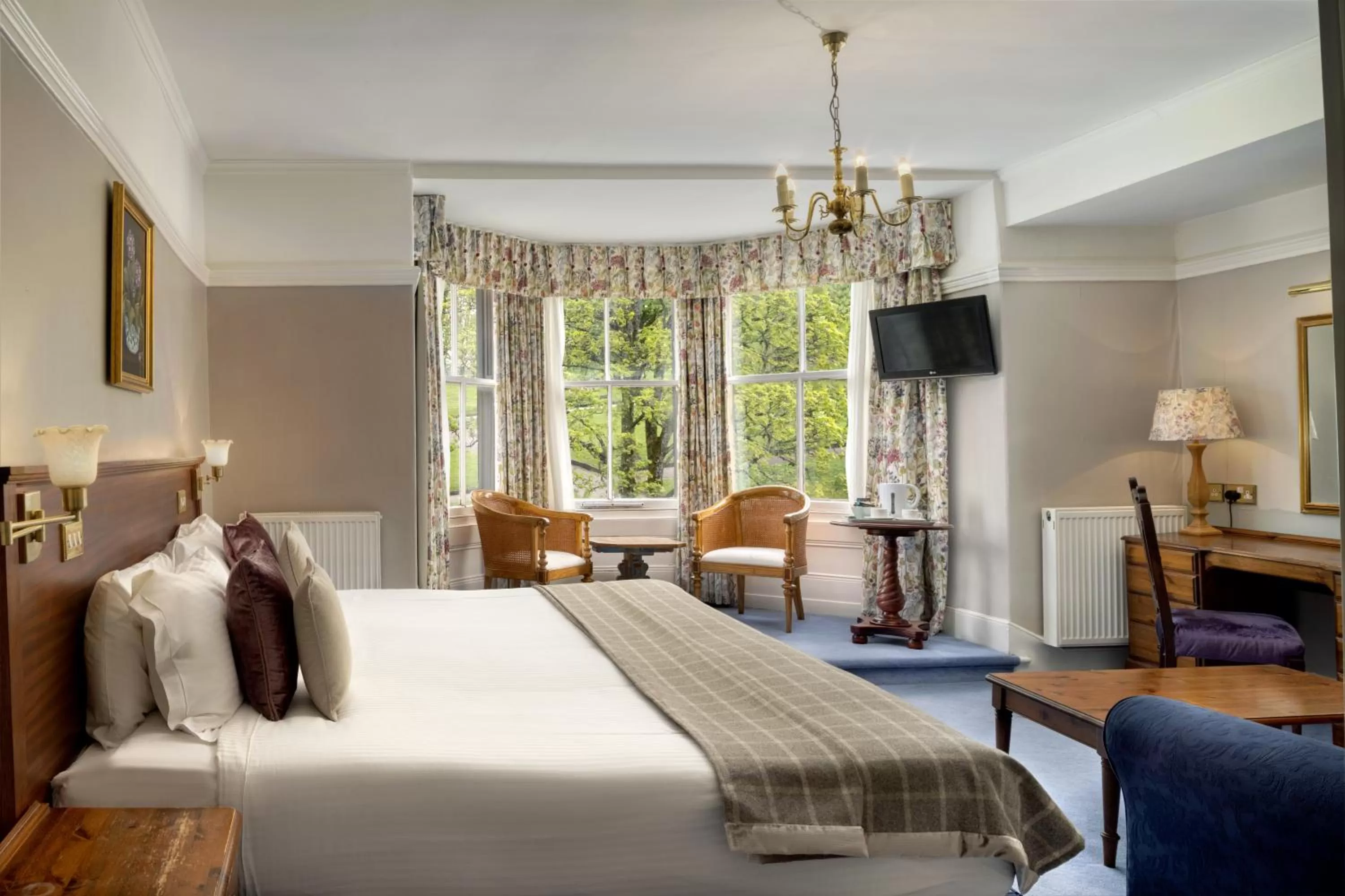 Bed in Old Hall Hotel