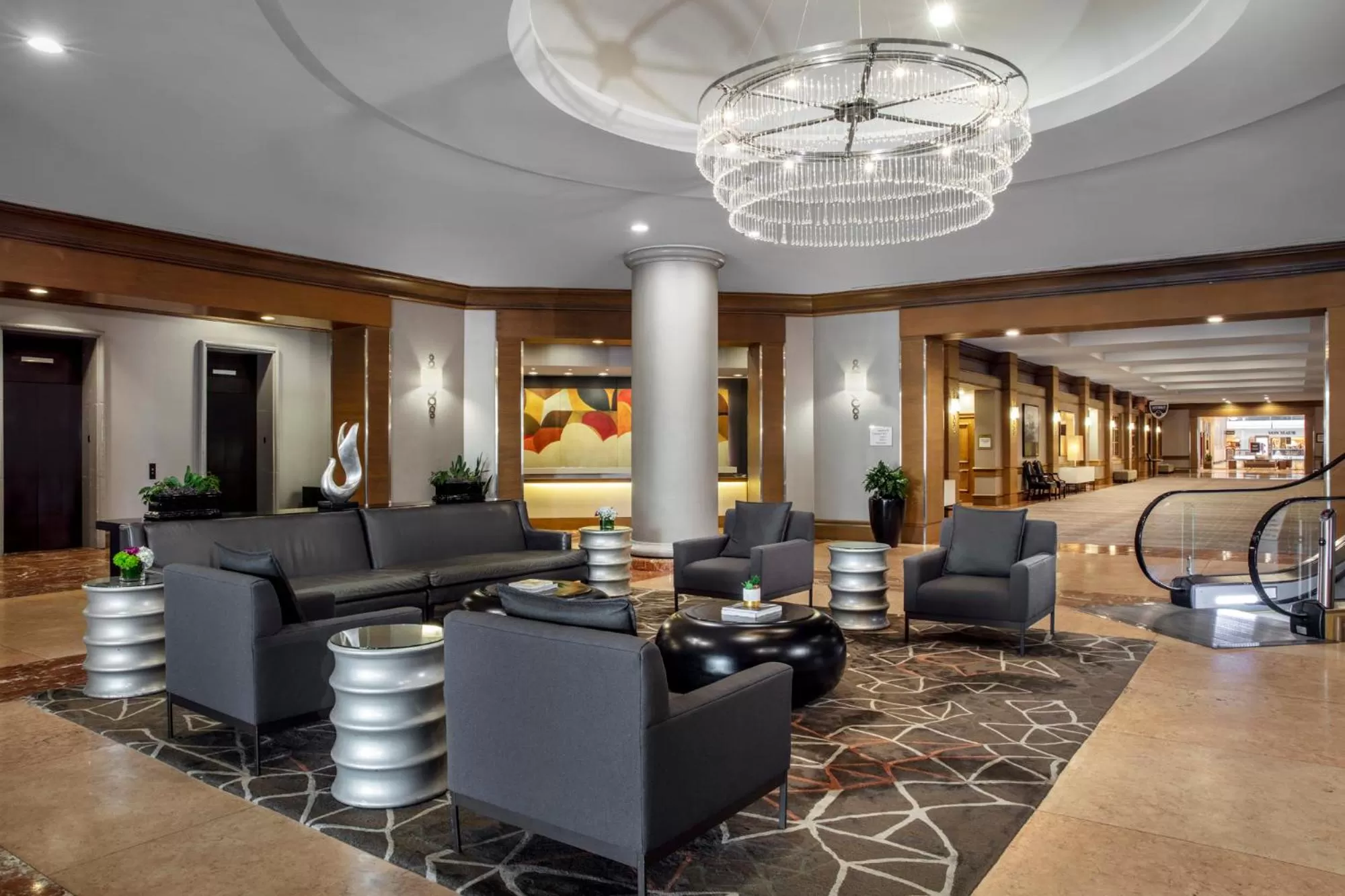 Seating area in Hyatt Regency Birmingham - The Wynfrey Hotel