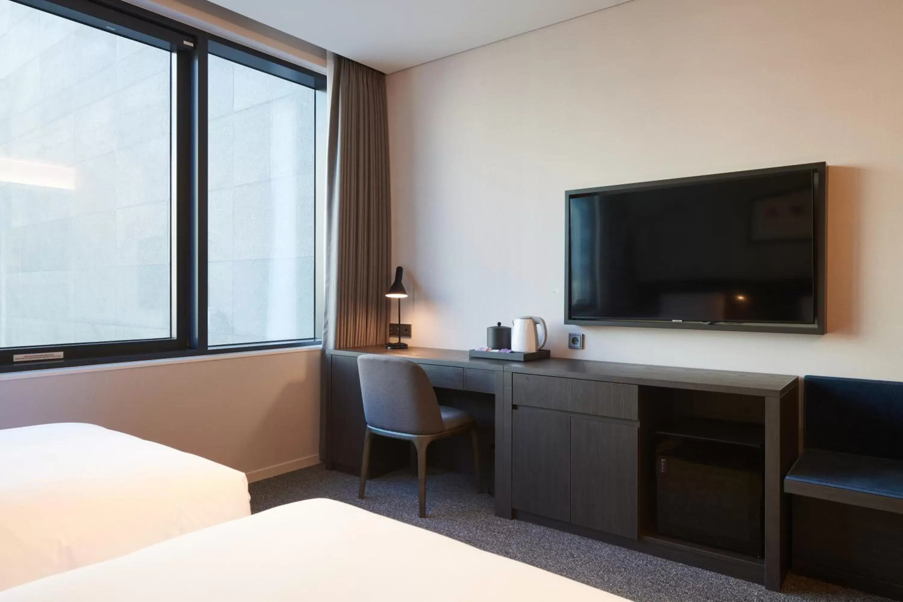 TV and multimedia, TV/Entertainment Center in Nine Tree Premier Hotel Seoul Pangyo