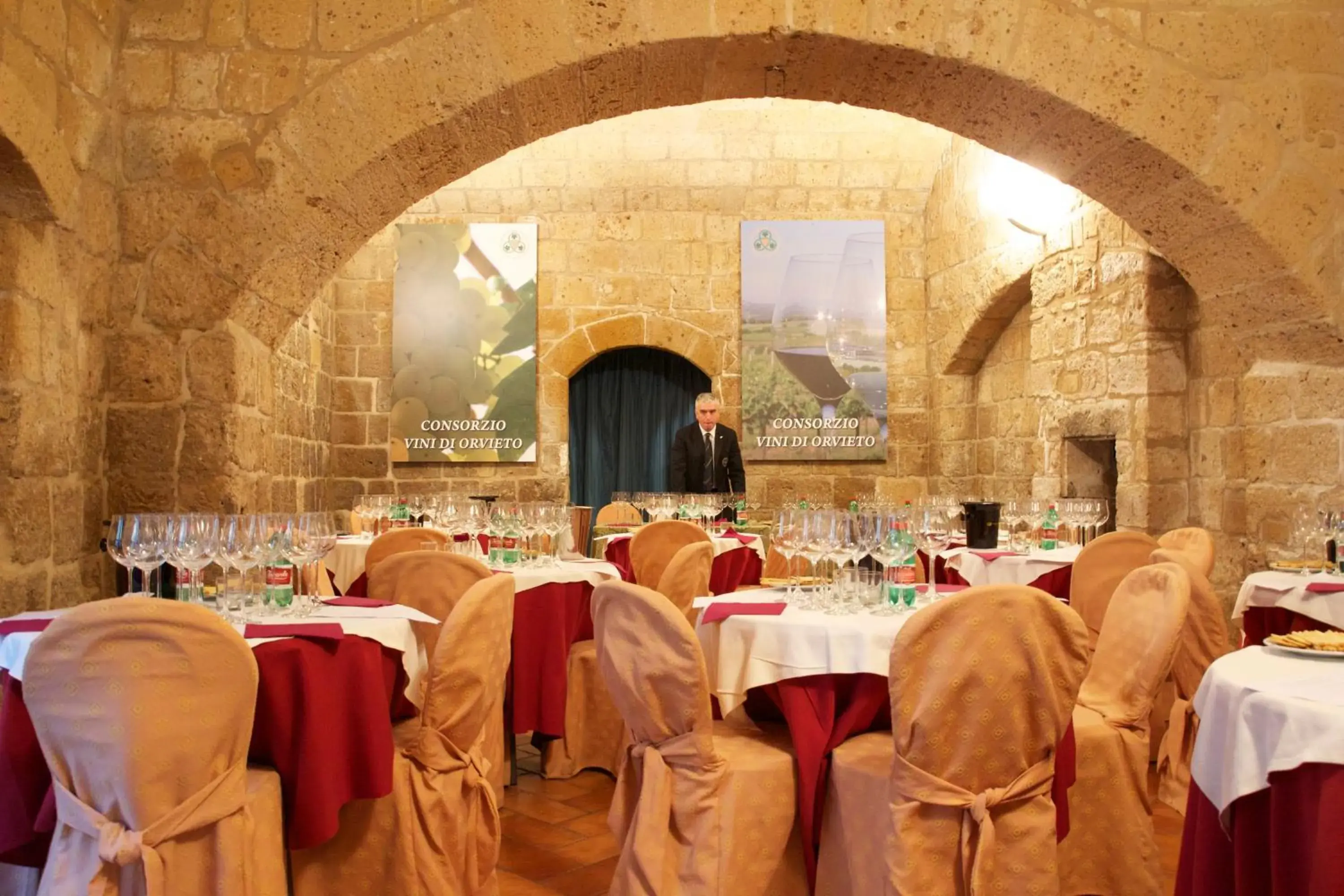 Restaurant/places to eat in Grand Hotel Italia Restaurant/places to eat in Grand Hotel Italia