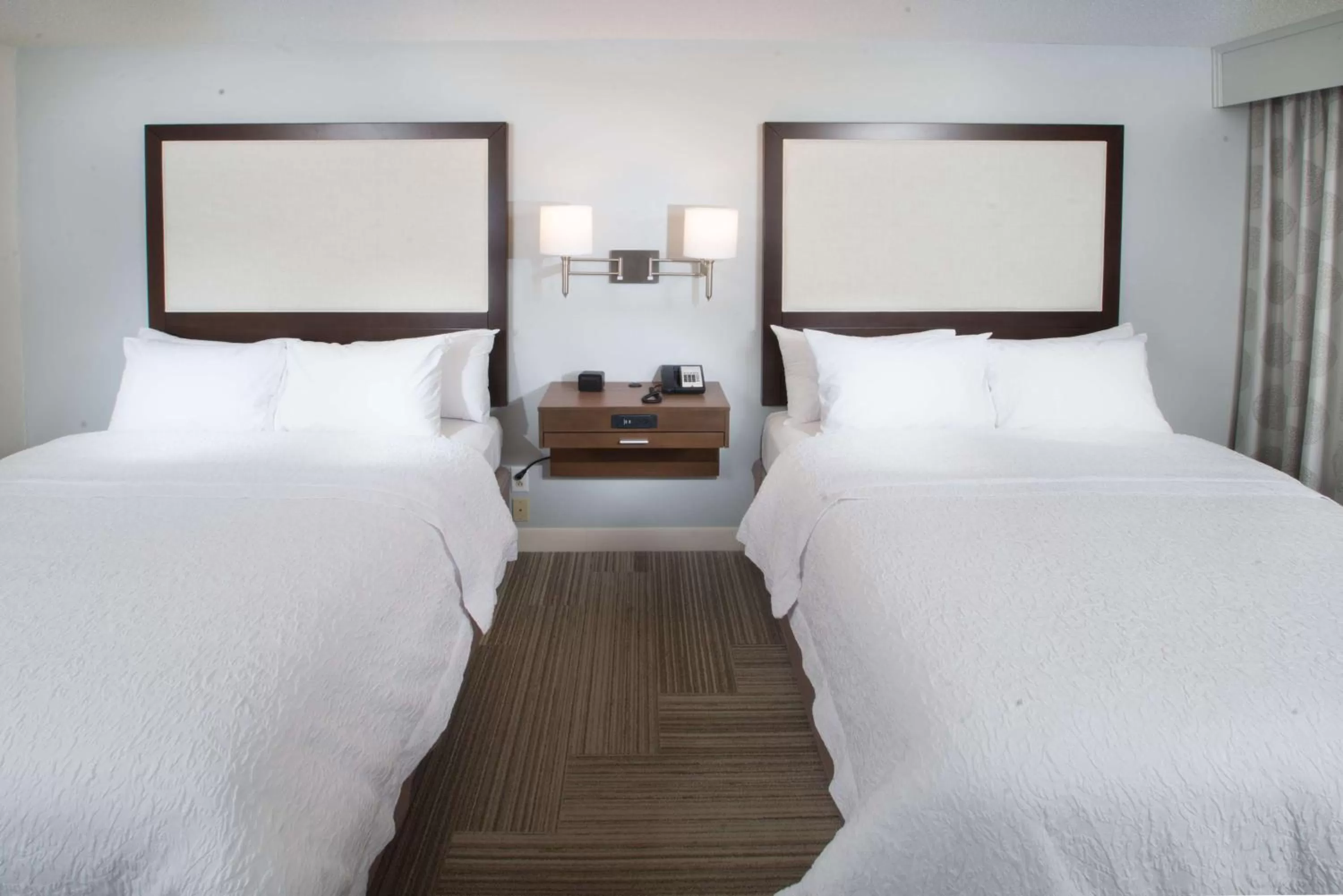 Bed in Hampton Inn Tiffin