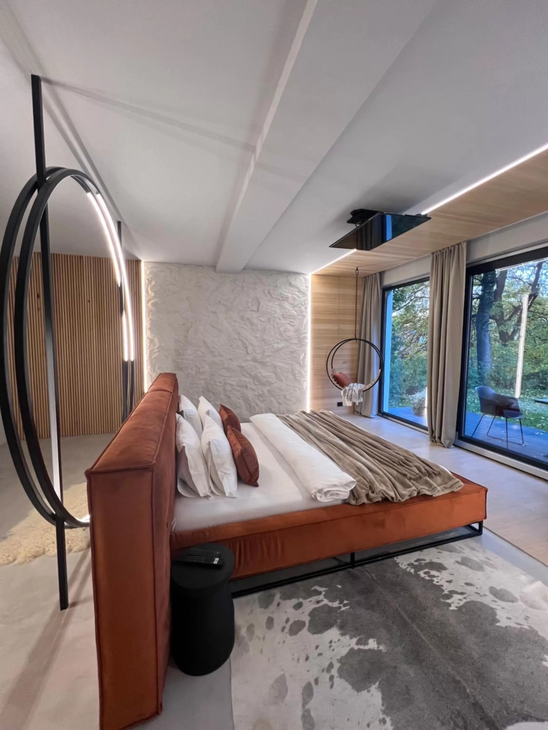 Bed in Garden Retreat Junior