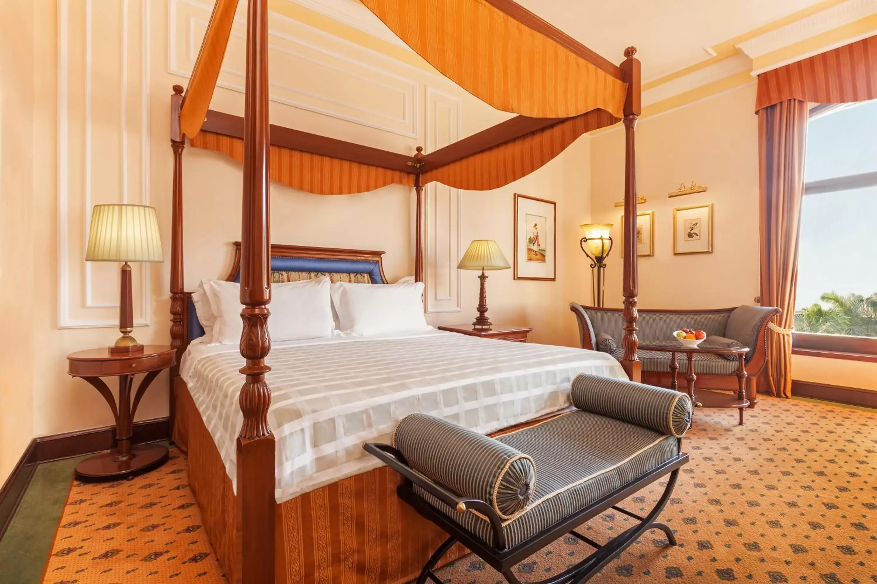 Bedroom, Bed in The Oberoi Grand Kolkata