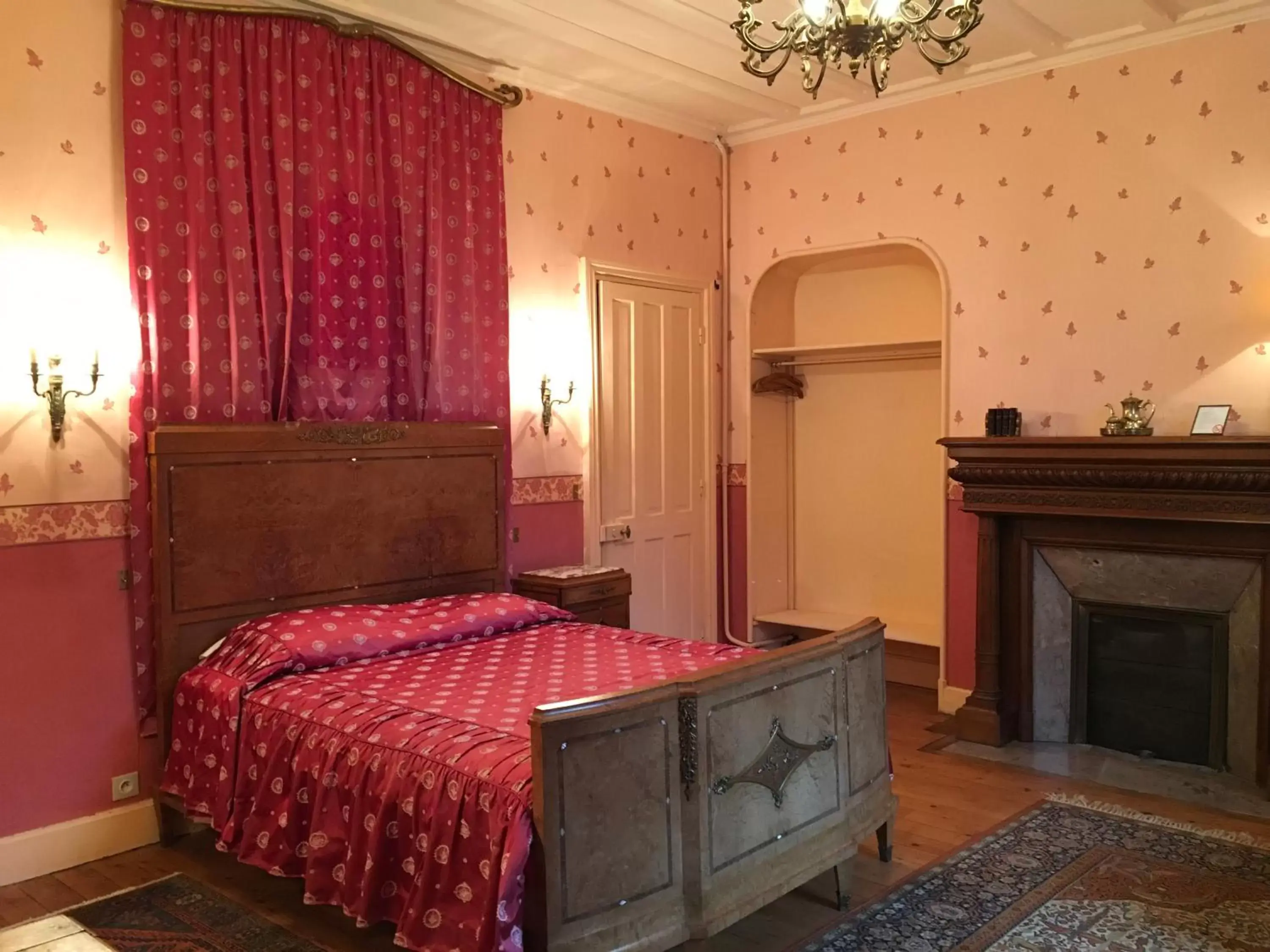 Bed in Chambres d'hôtes Manoir Ker-Huella