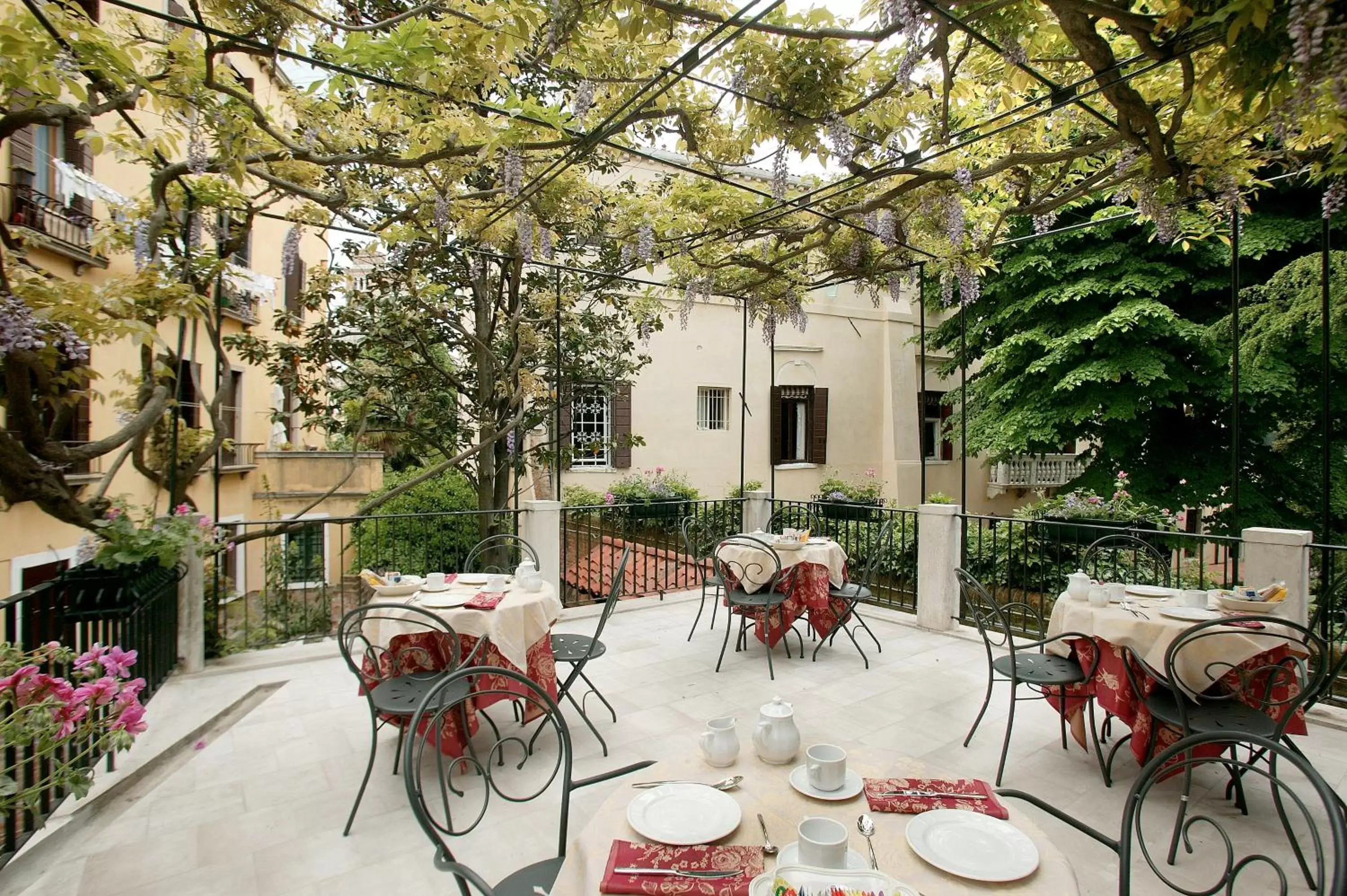 Balcony/Terrace, Restaurant/Places to Eat in Ca' San Rocco