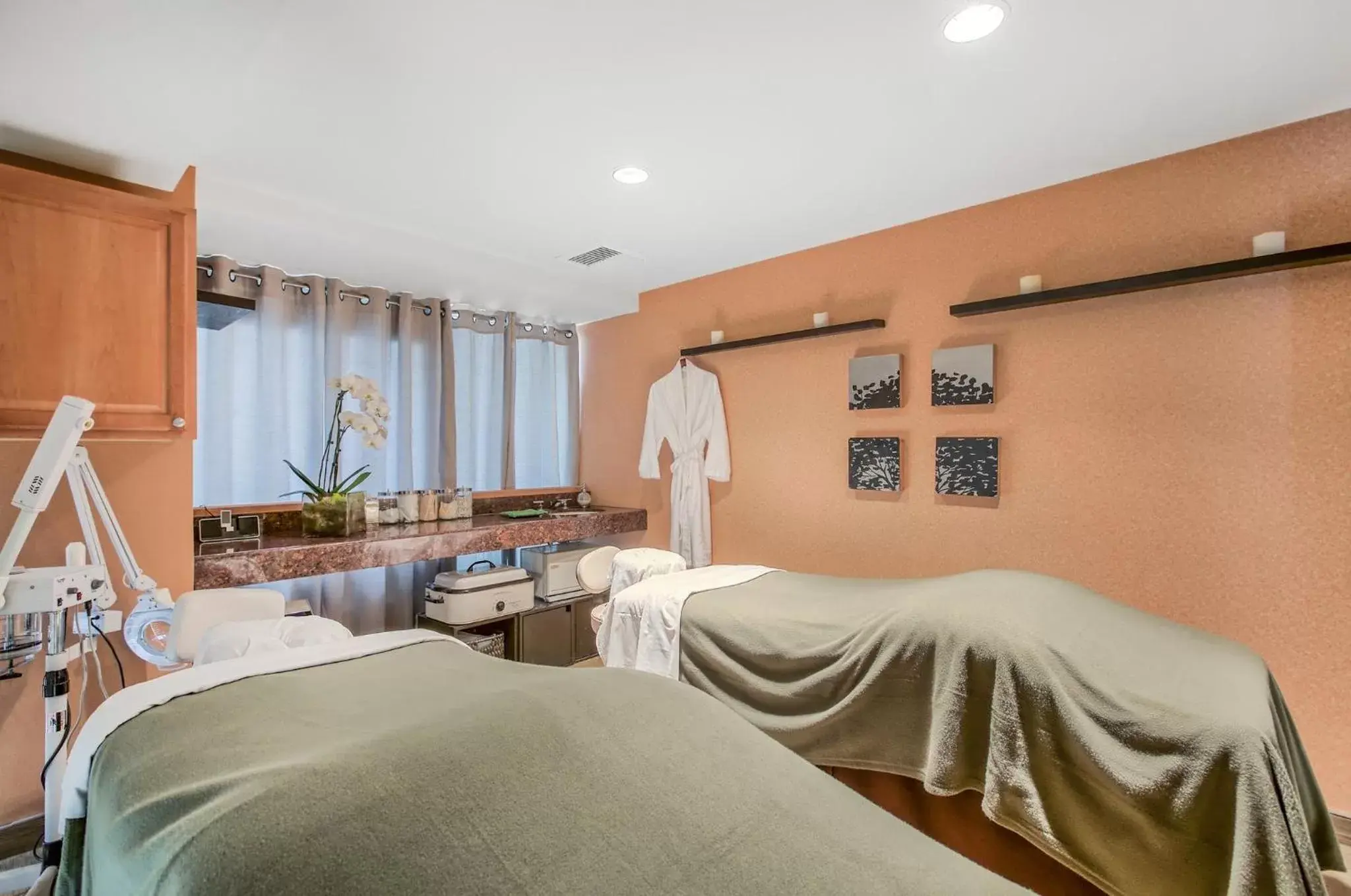 Spa and wellness centre/facilities in Omni Los Angeles Hotel