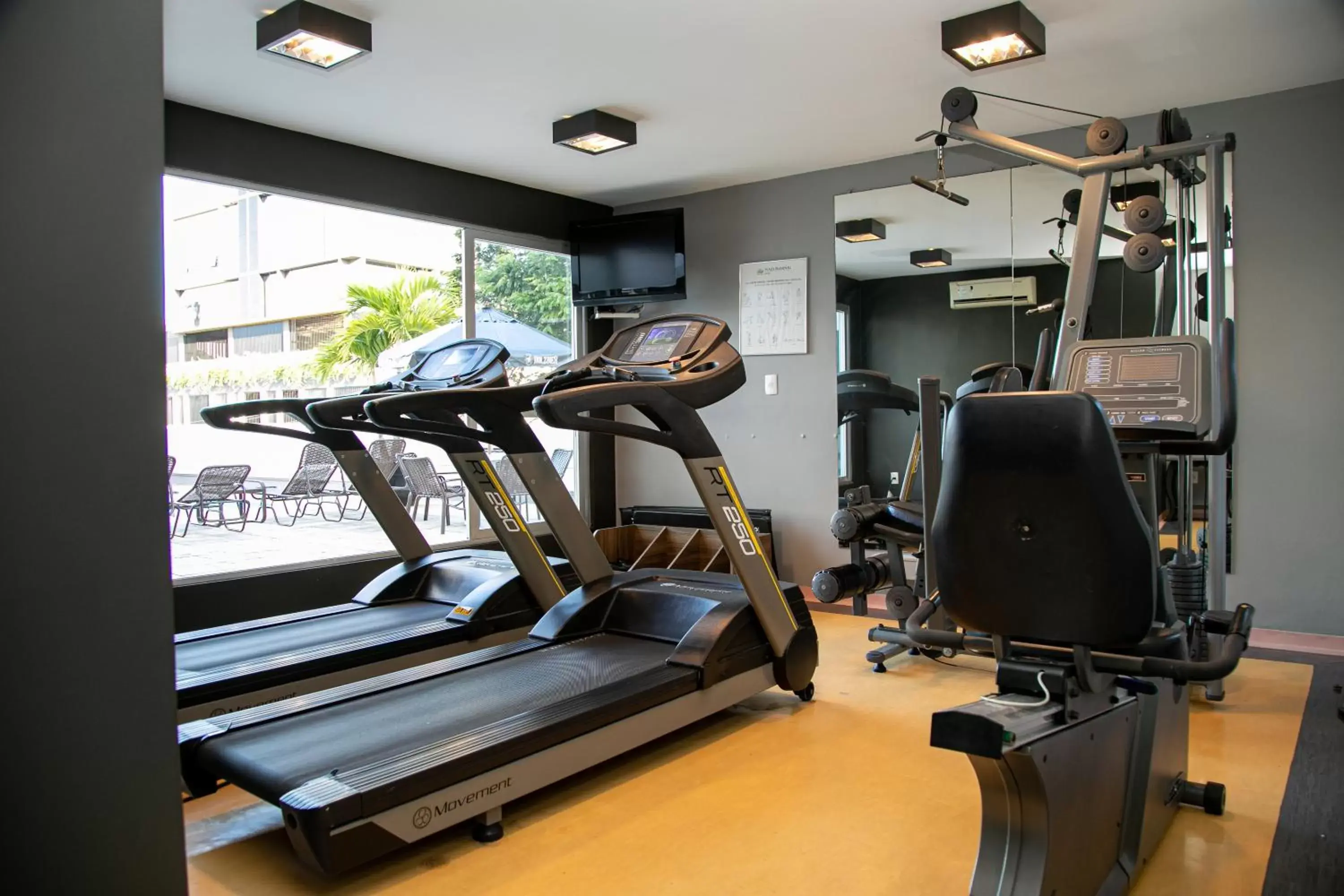 Fitness centre/facilities, Fitness Center/Facilities in Plaza Blumenau Hotel