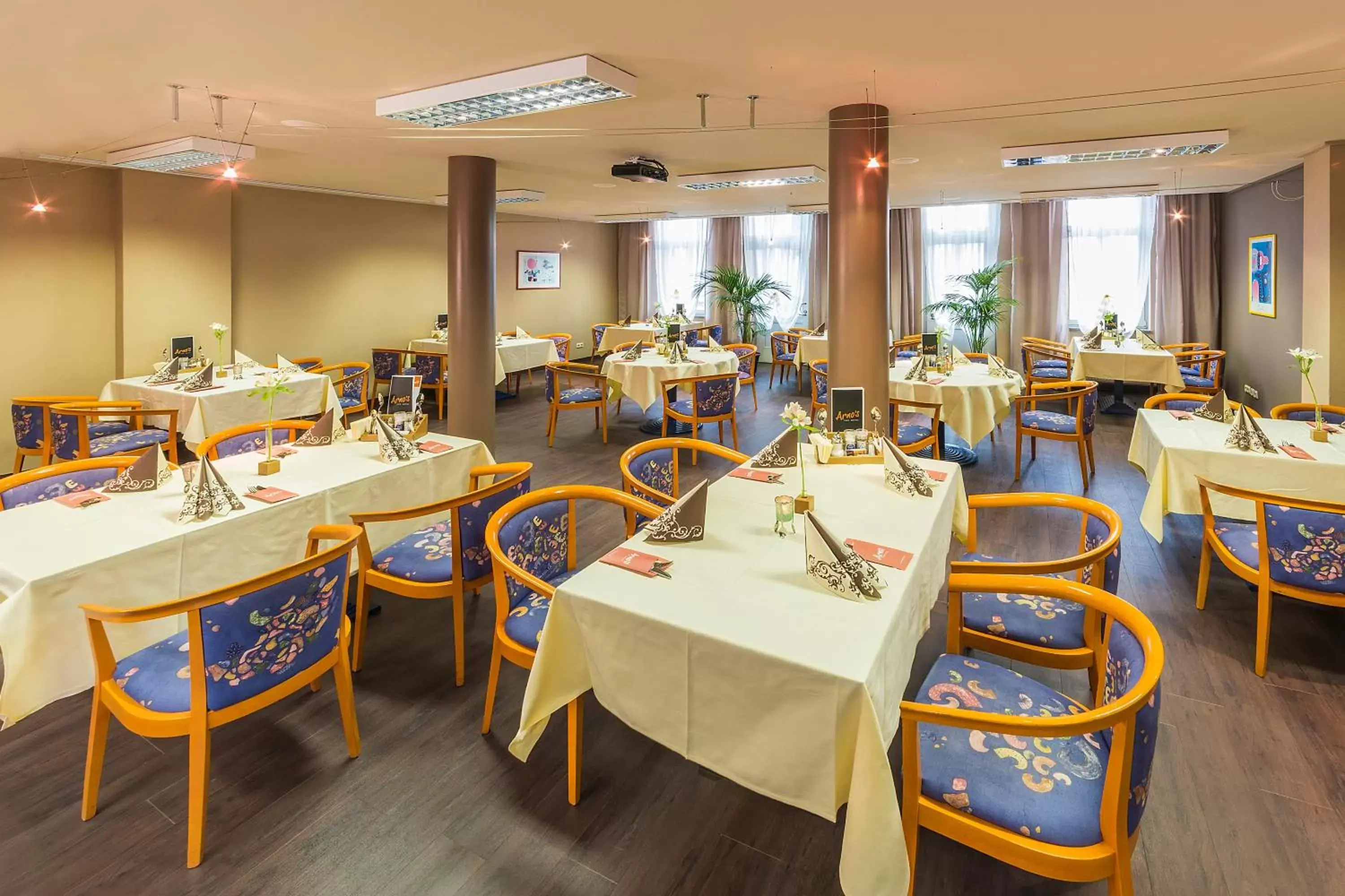 Restaurant/Places to Eat in Hotel Alekto