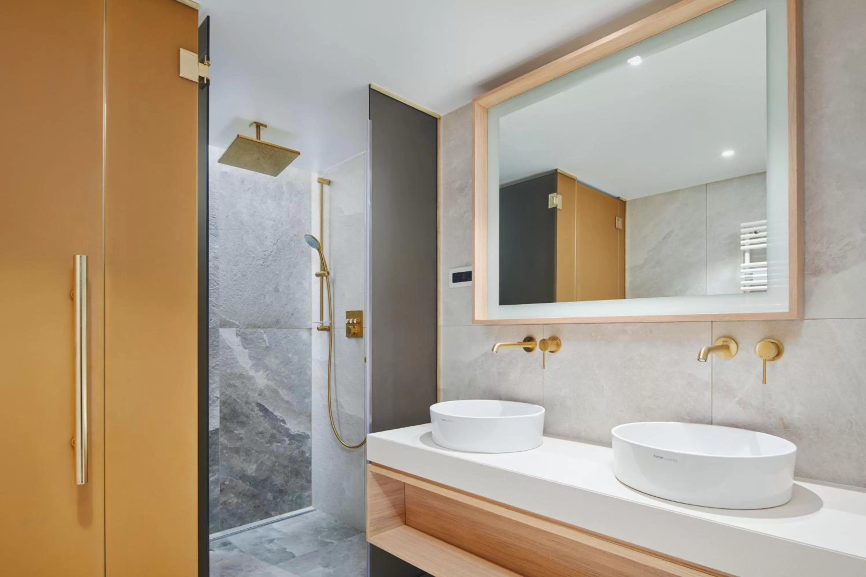 Bathroom in Le Meridien Lav Split