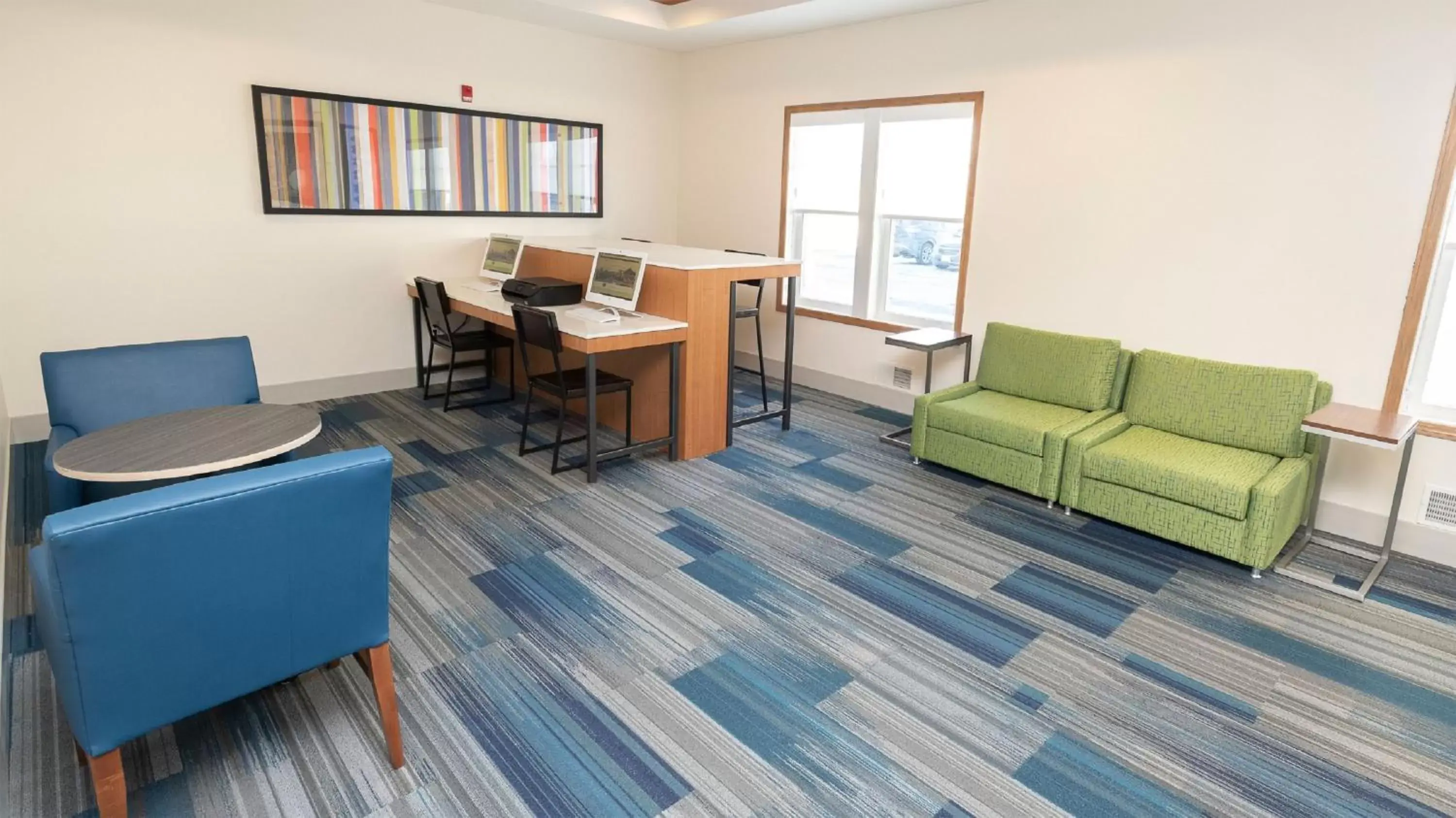 Other, Seating Area in Holiday Inn Express & Suites Iron Mountain, an IHG Hotel