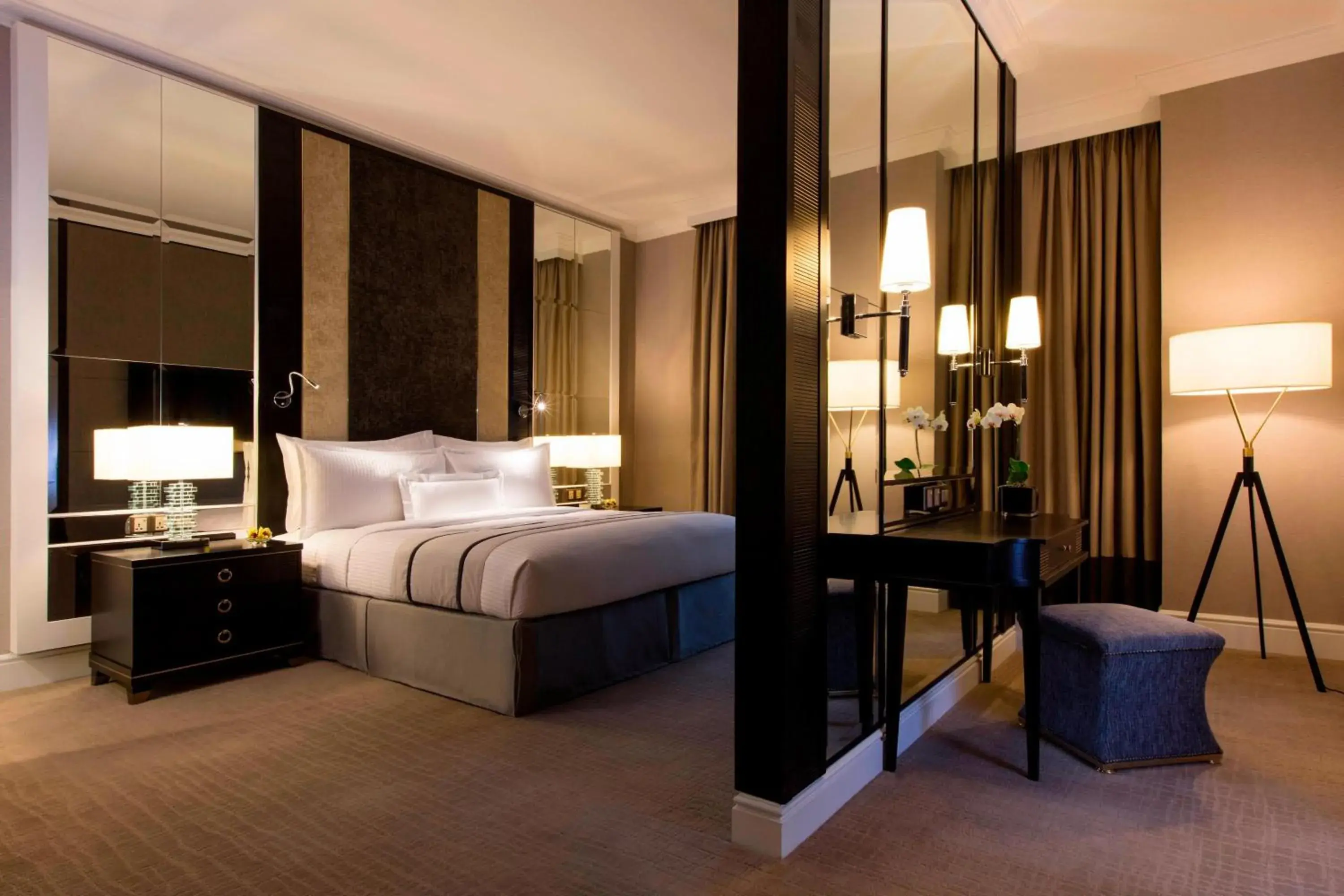 Bedroom, Bed in The Ritz-Carlton, Kuala Lumpur