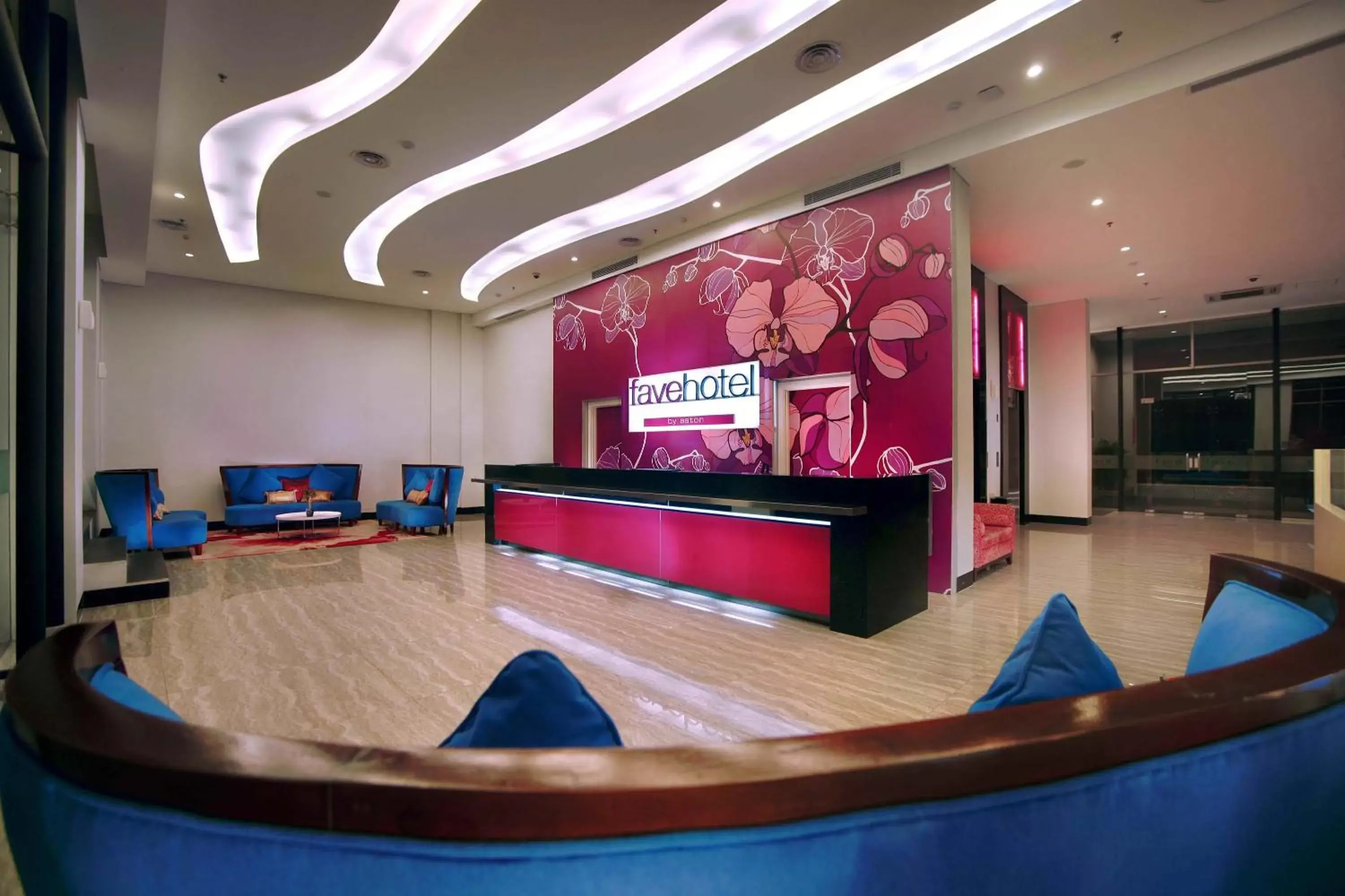 Lobby or reception in favehotel - Pantai Losari Makassar