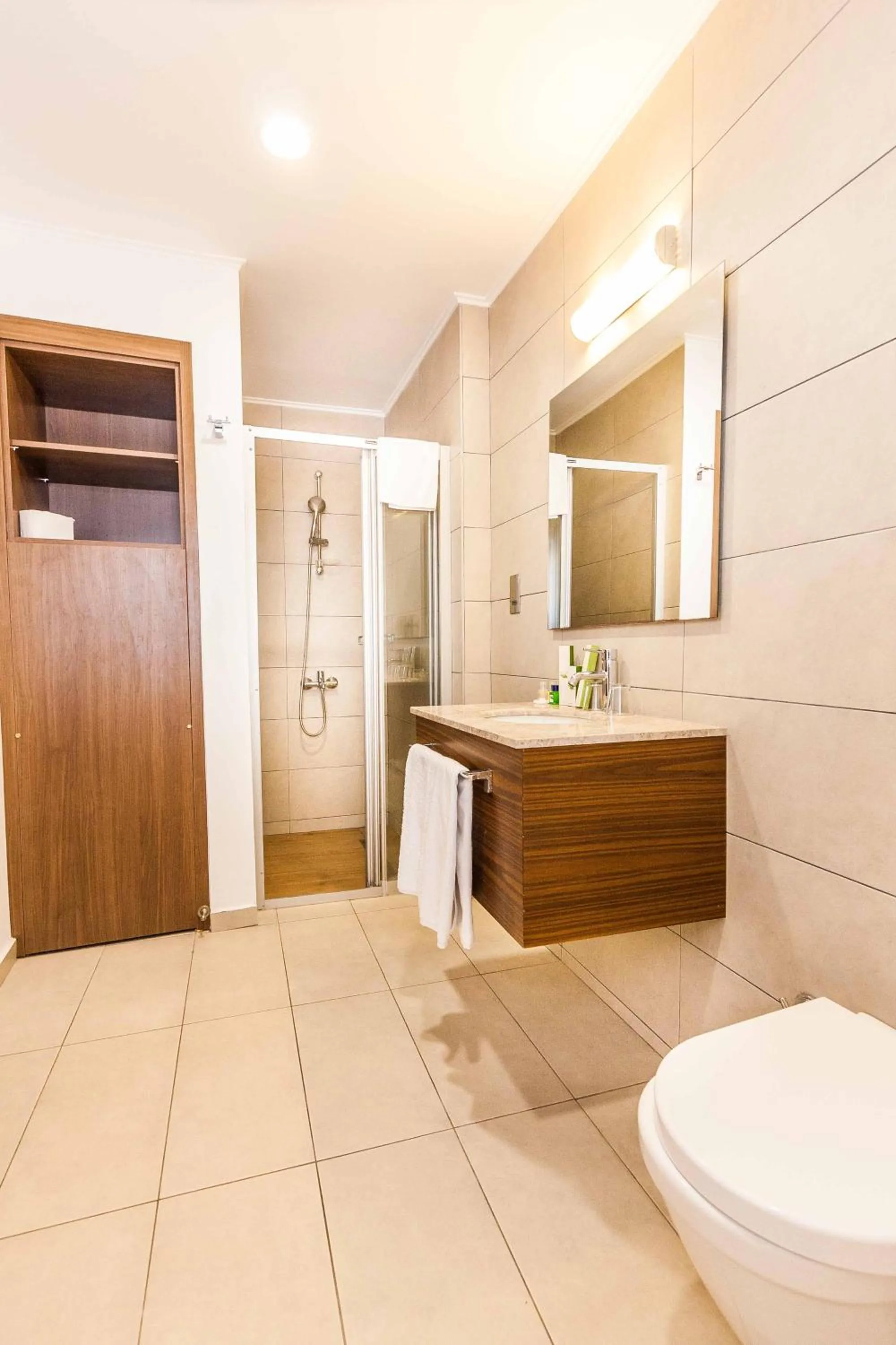 Bathroom in Port View Hotel