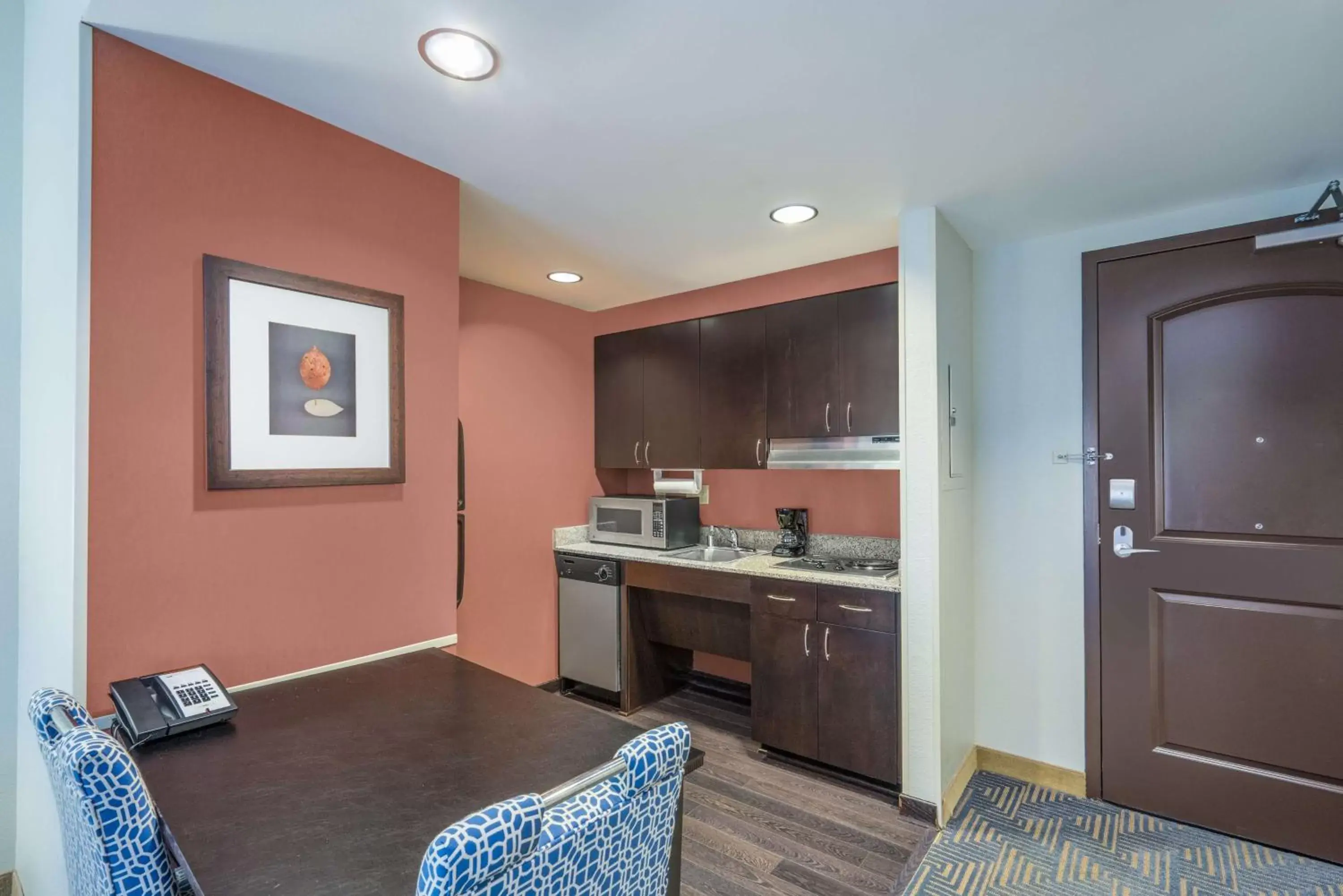 Kitchen or kitchenette, Kitchen/Kitchenette in Homewood Suites by Hilton Louisville-East