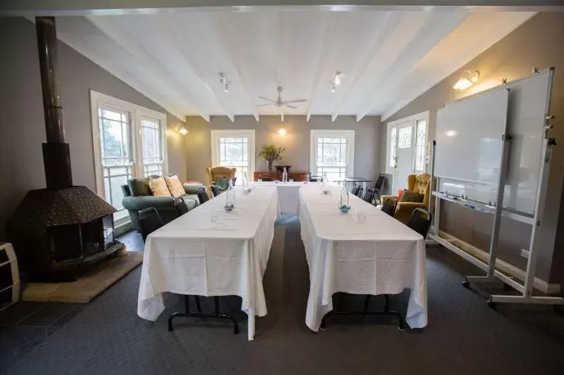 Banquet/Function facilities, Business Area/Conference Room in The Bundanoon Guest House