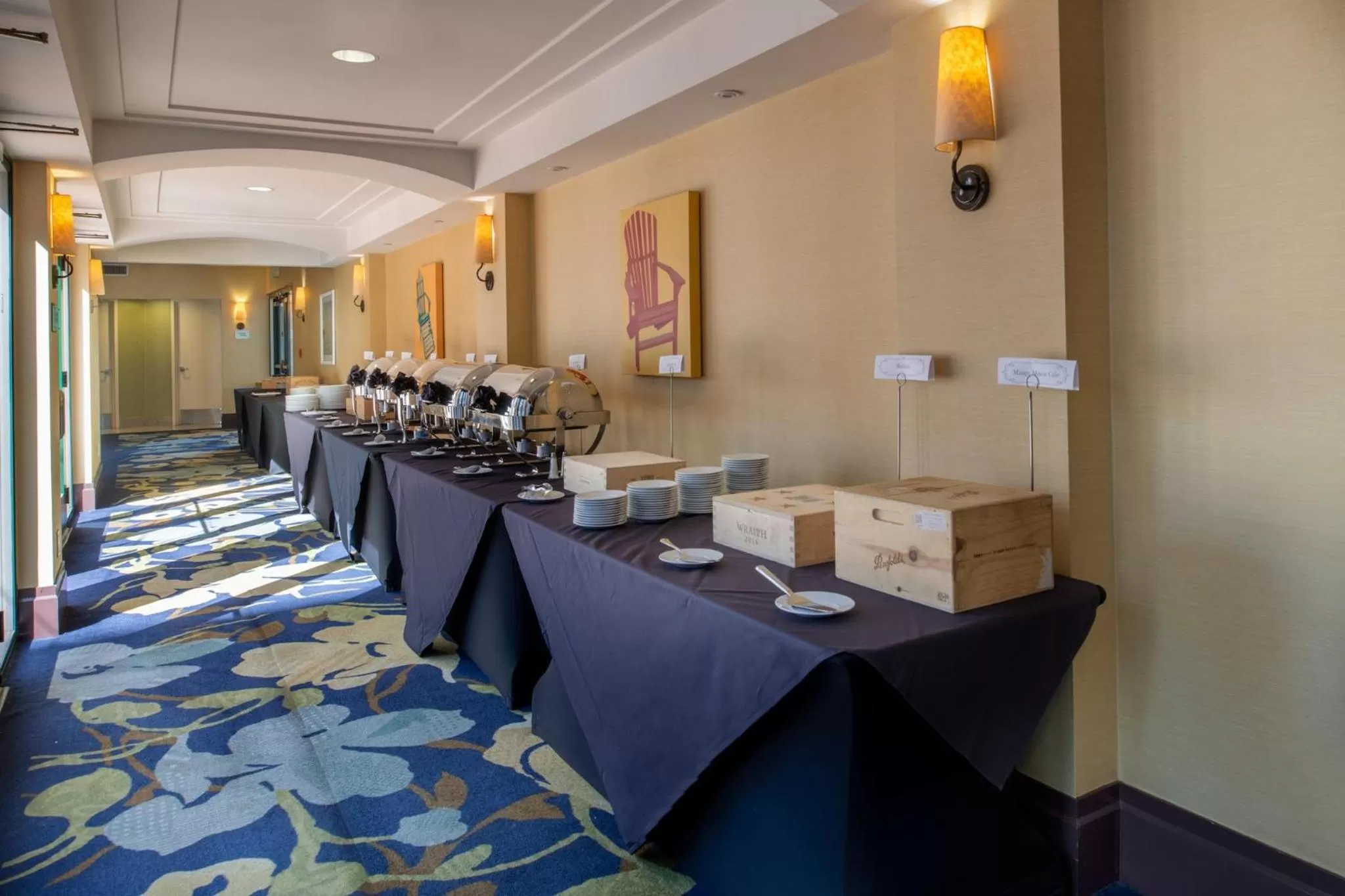 Meeting/conference room in Crowne Plaza Cabana Hotel by IHG