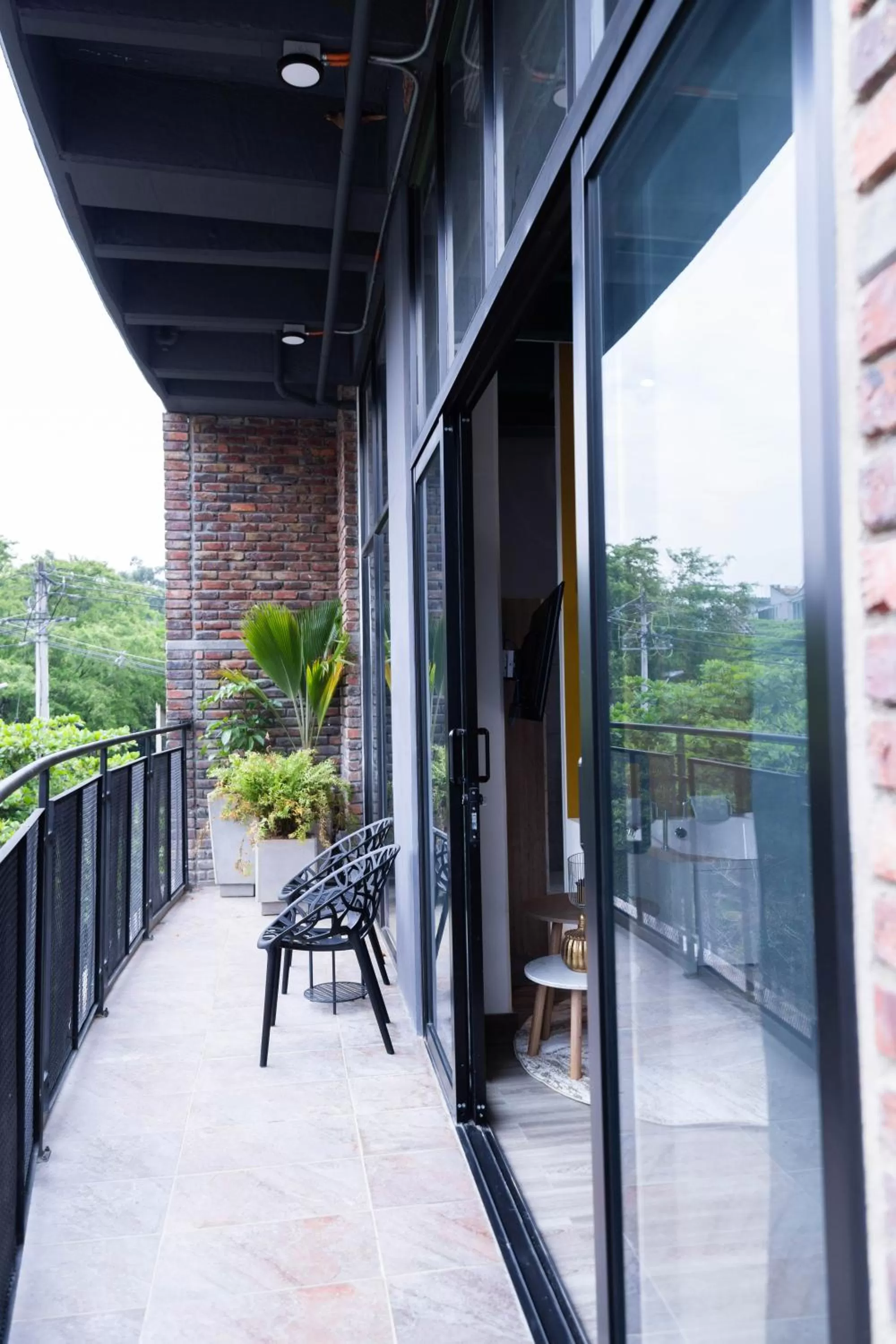 Day in Royal Living Poblado