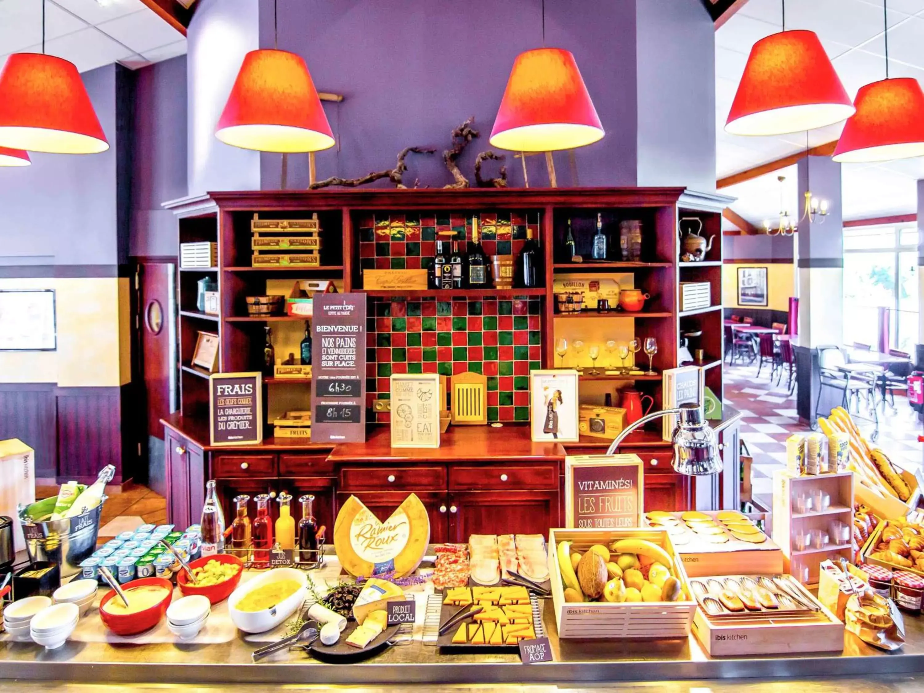 Restaurant/places to eat in ibis Montauban
