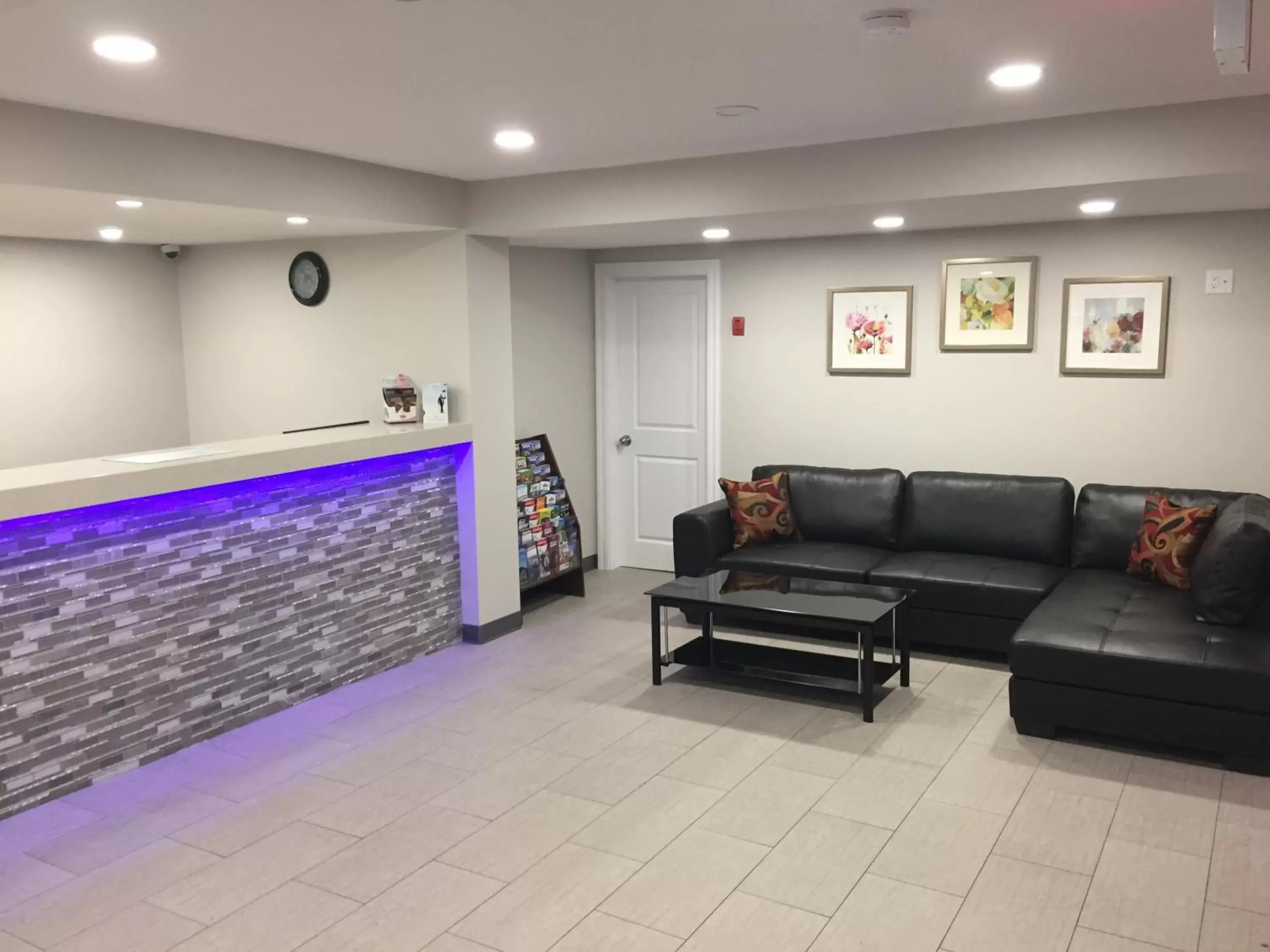 Lobby or reception in Knights Inn Kamloops Lobby or reception in Knights Inn Kamloops
