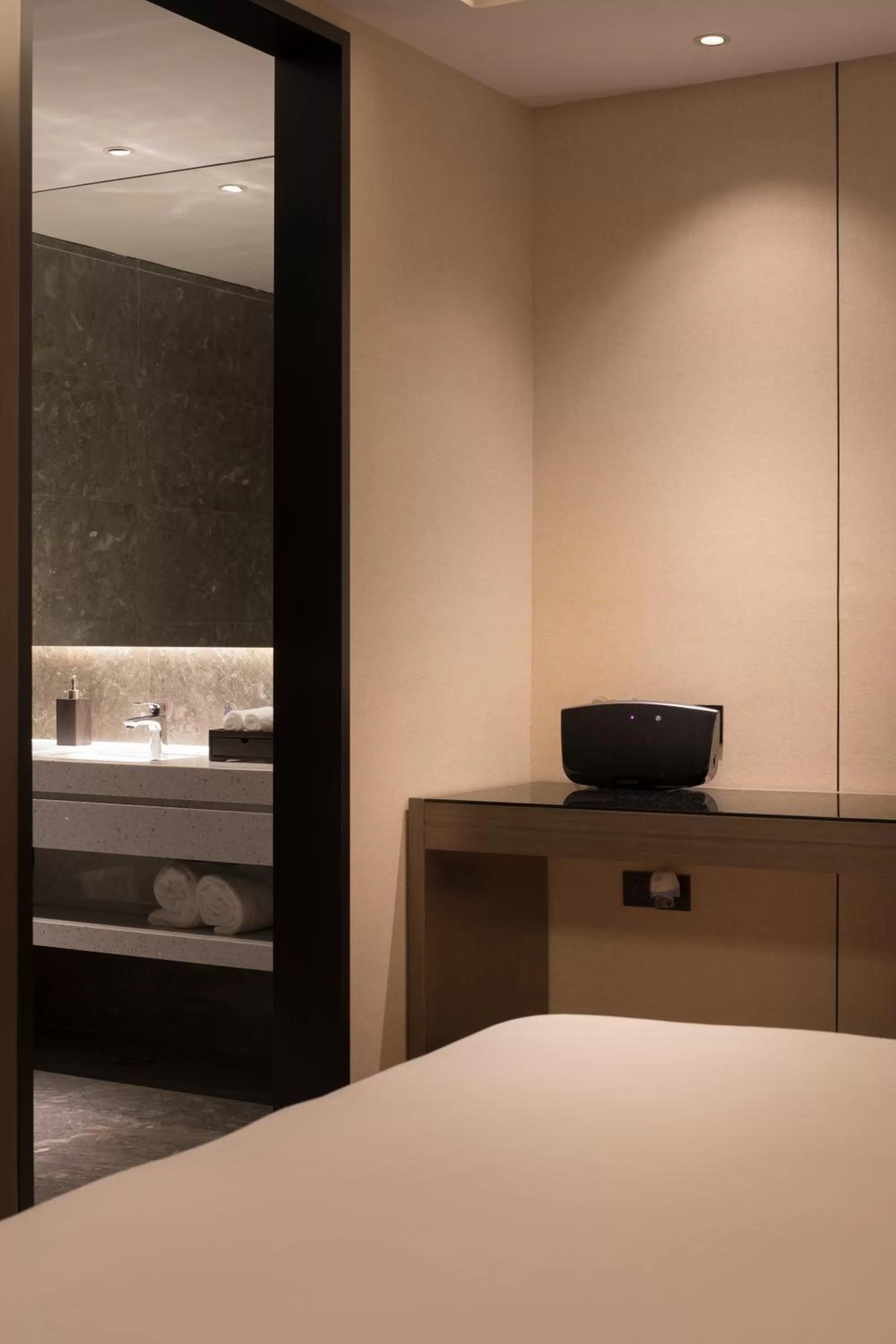 Bed in Paco Hotel Dongpu Guanghzou -Free Shuttle Bus for Canton Fair