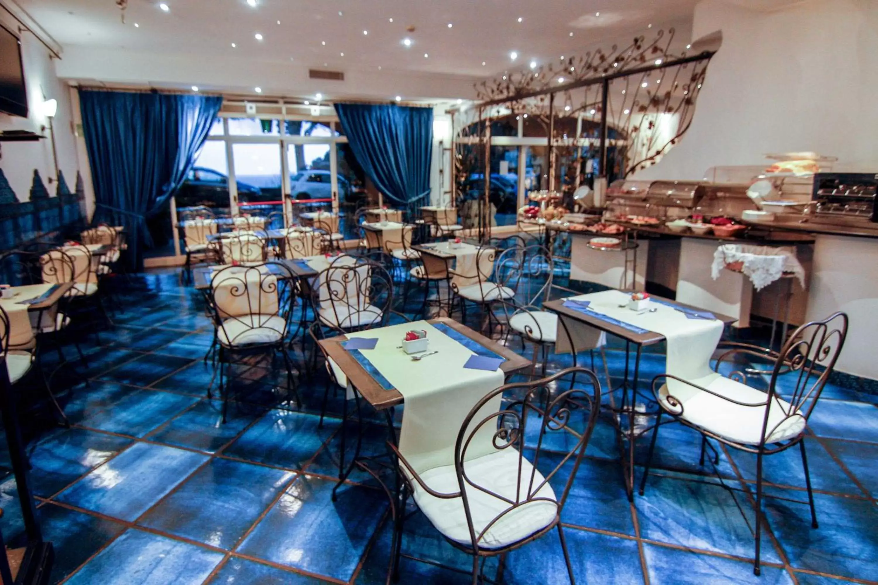 Restaurant/Places to Eat in Positano Art Hotel Pasitea