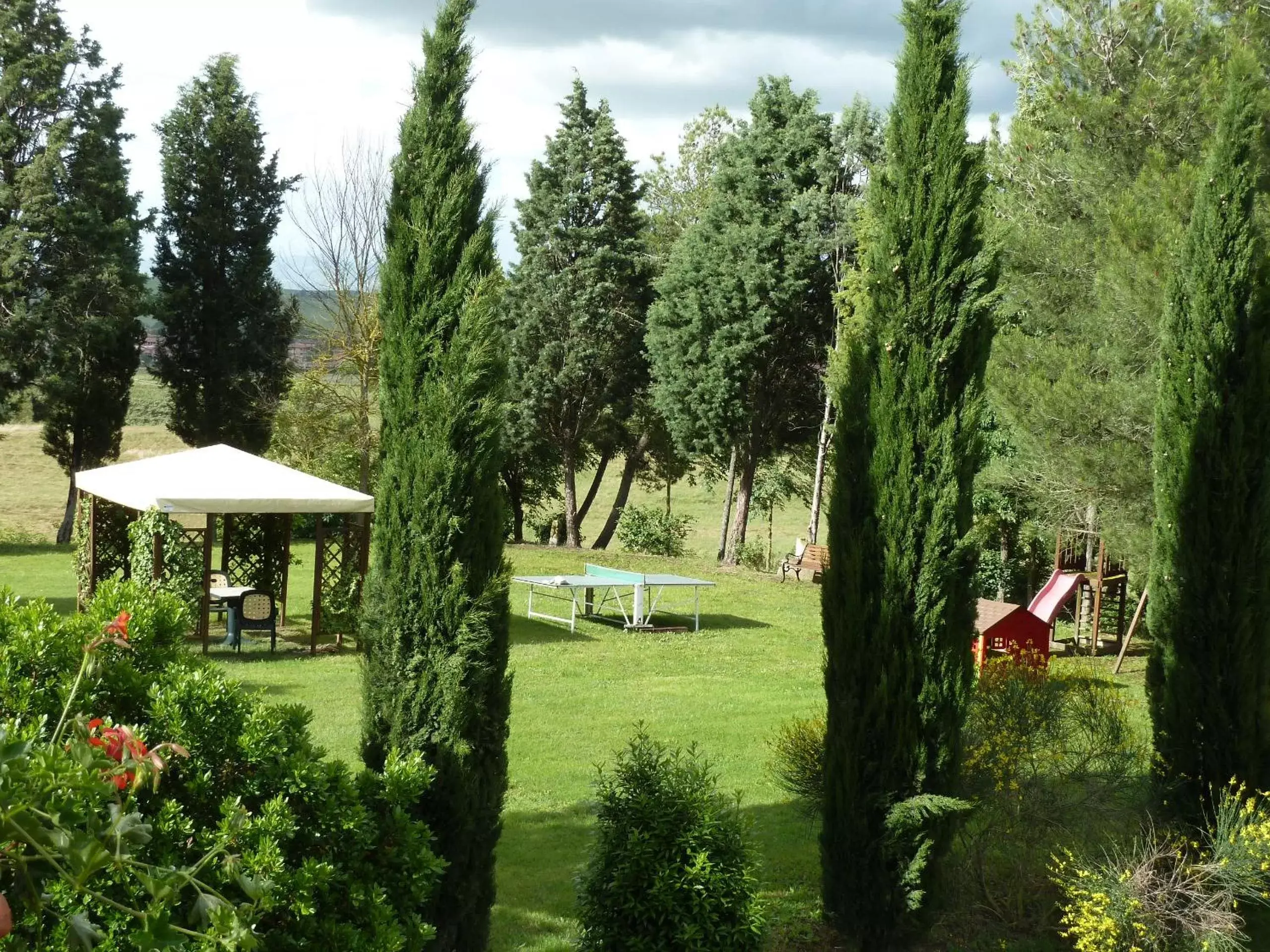 Day, Garden in Il Canto del Sole