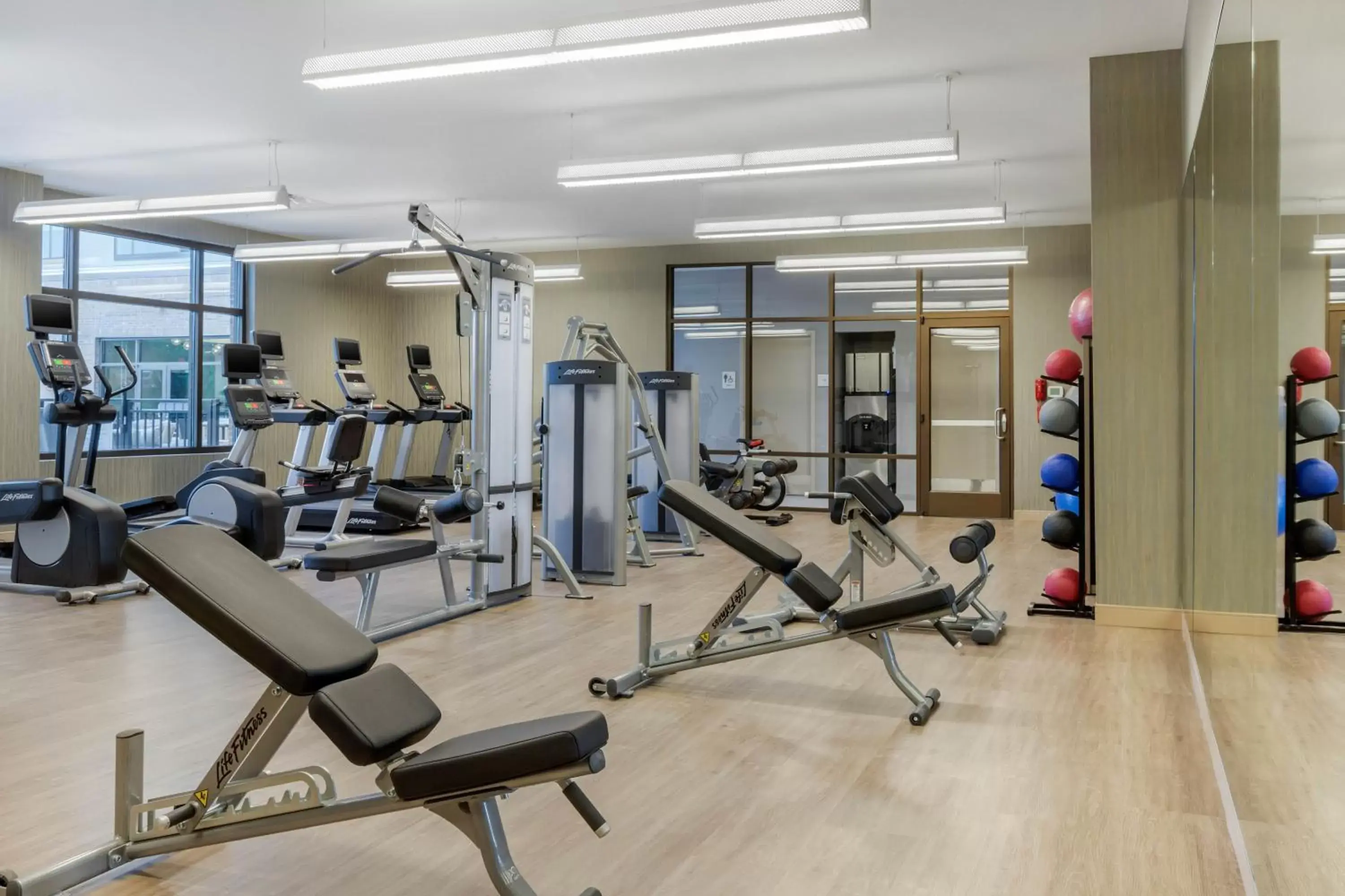 Fitness centre/facilities, Fitness Center/Facilities in Cambria Hotel Charleston Riverview