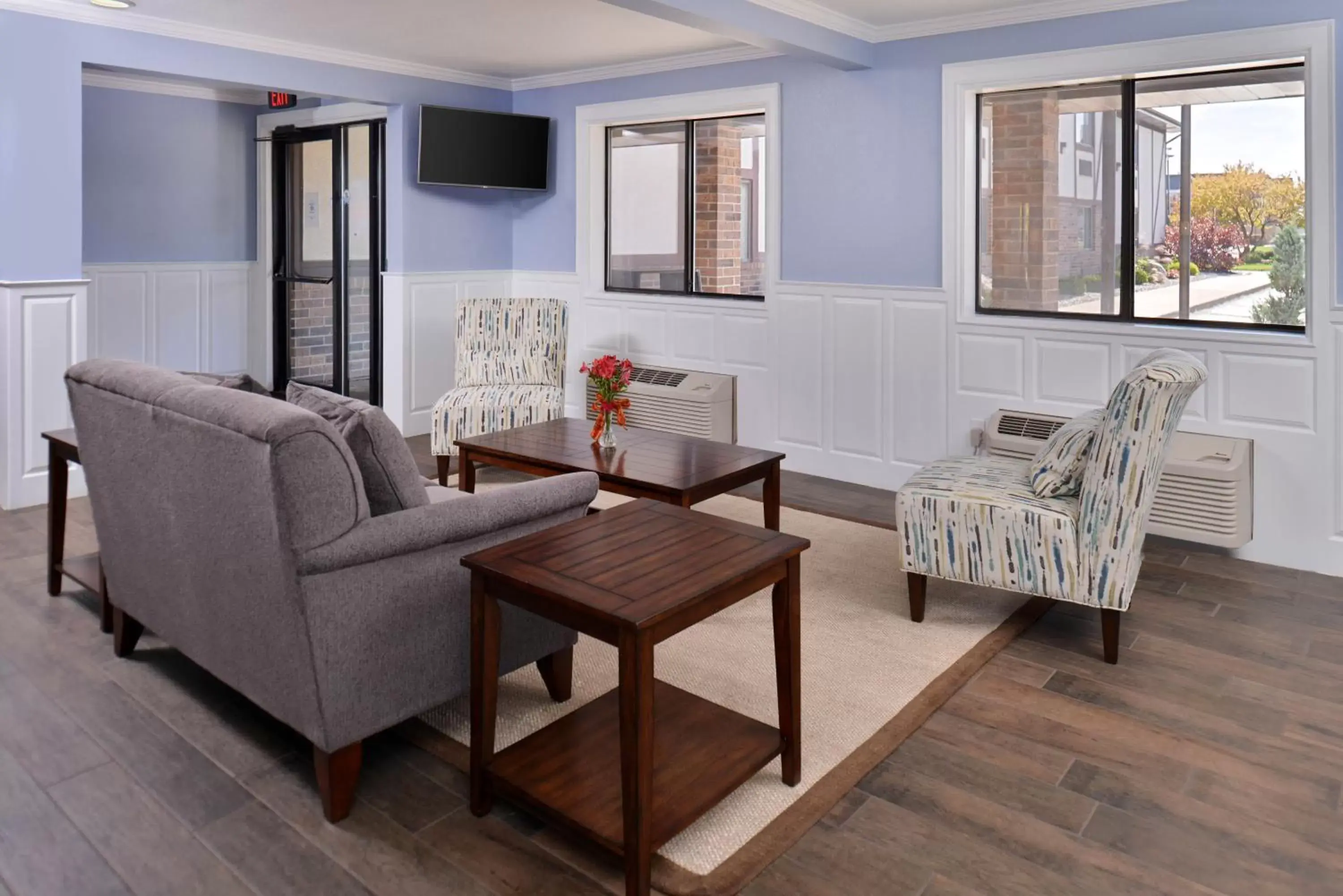 Facade/entrance, Seating Area in Americas Best Value Inn & Suites-Birch Run