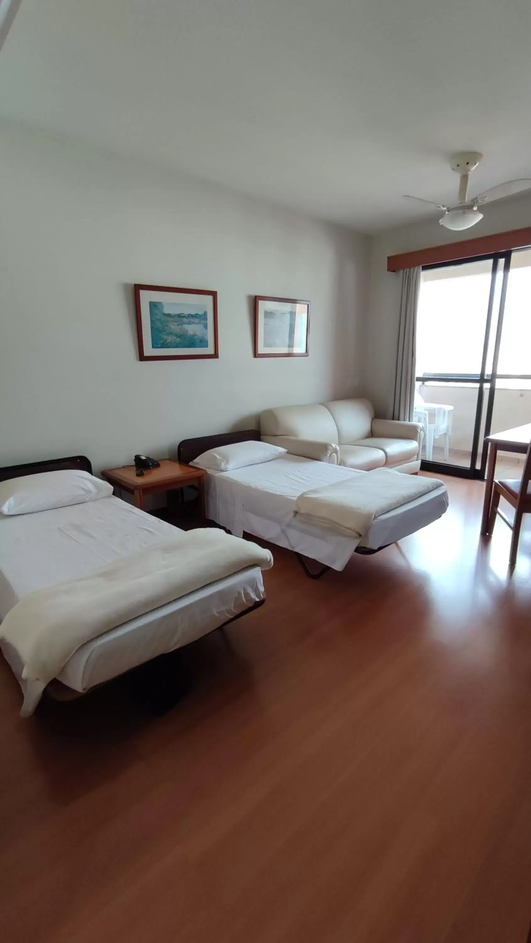 Photo of the whole room, Bed in New Life Piracicaba by Atlantica